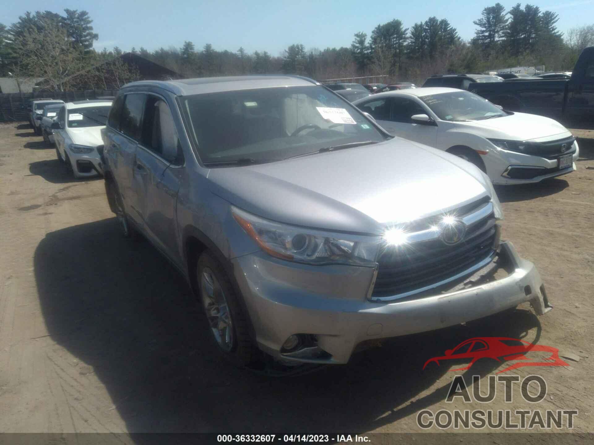 TOYOTA HIGHLANDER HYBRID 2015 - 5TDDCRFH8FS013353