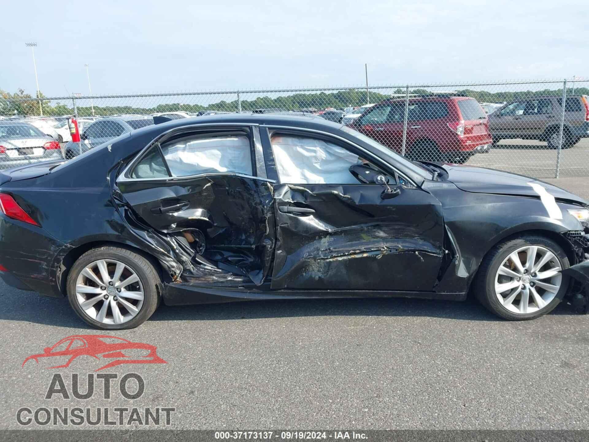 LEXUS IS 300 2016 - JTHCM1D24G5014157