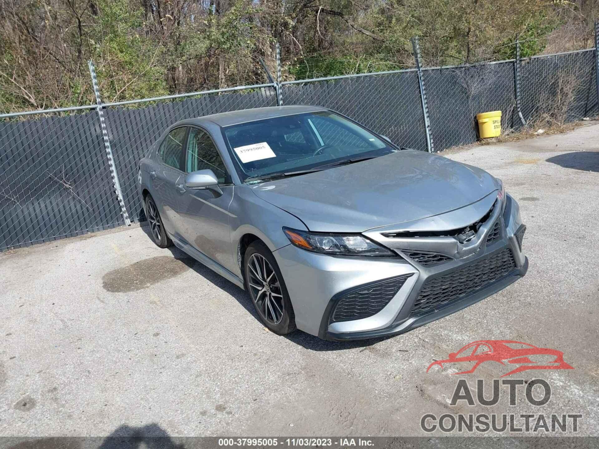 TOYOTA CAMRY 2022 - 4T1G11AK9NU705778