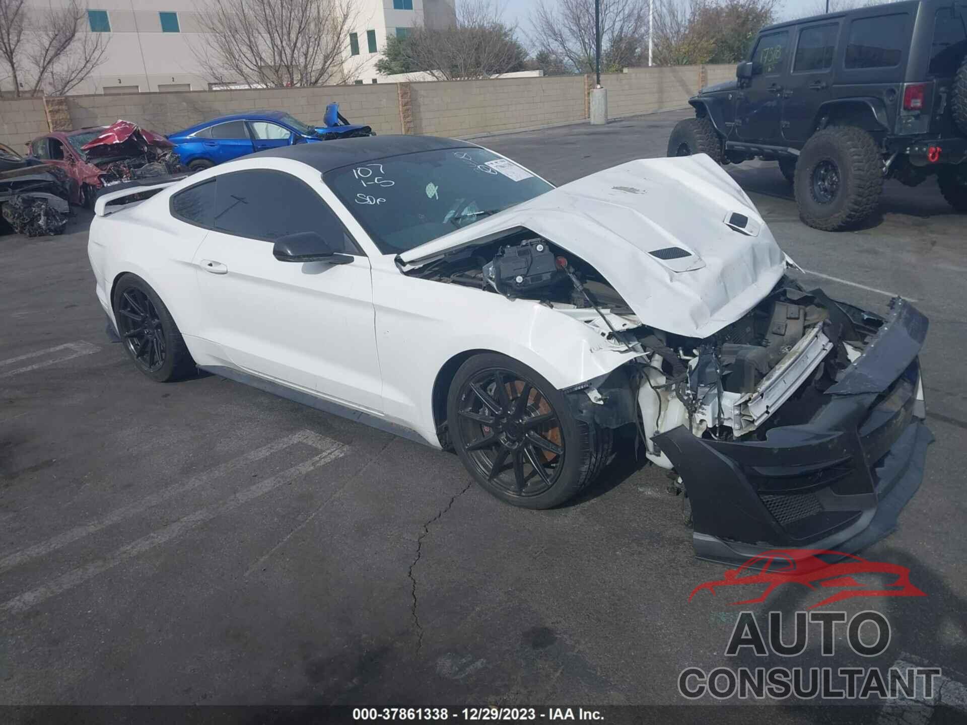 FORD MUSTANG 2018 - 1FA6P8CF0J5124011