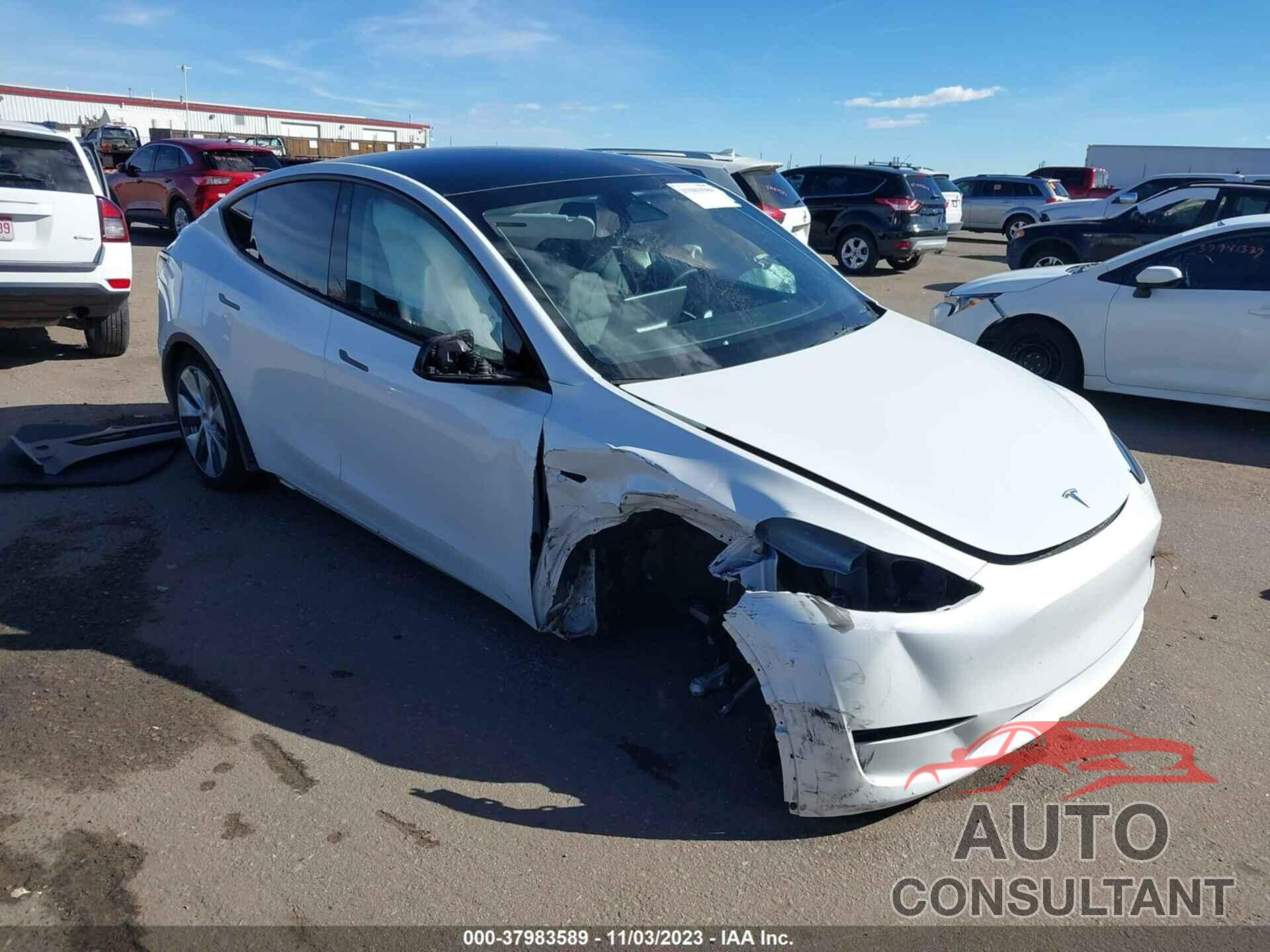 TESLA MODEL Y 2023 - 7SAYGDEE6PF788923
