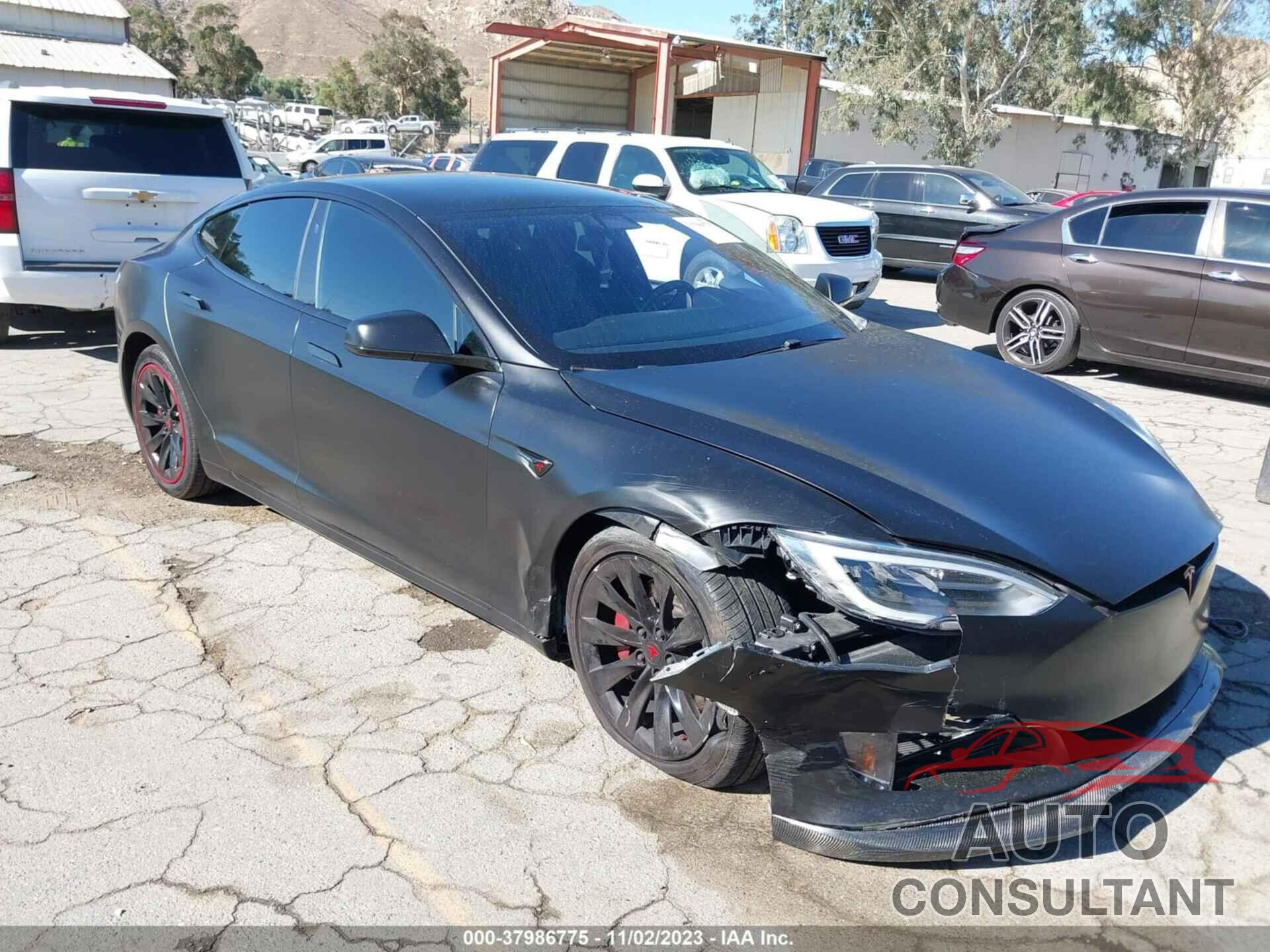 TESLA MODEL S 2017 - 5YJSA1E26HF232007