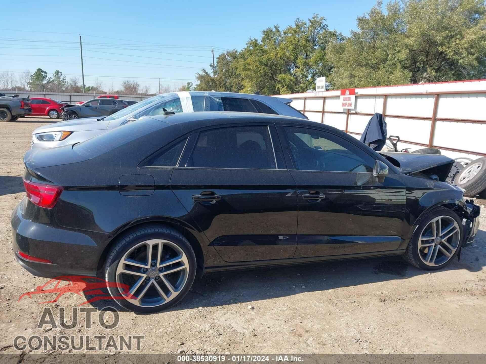 AUDI A3 2020 - WAUCUGFF2LA024270