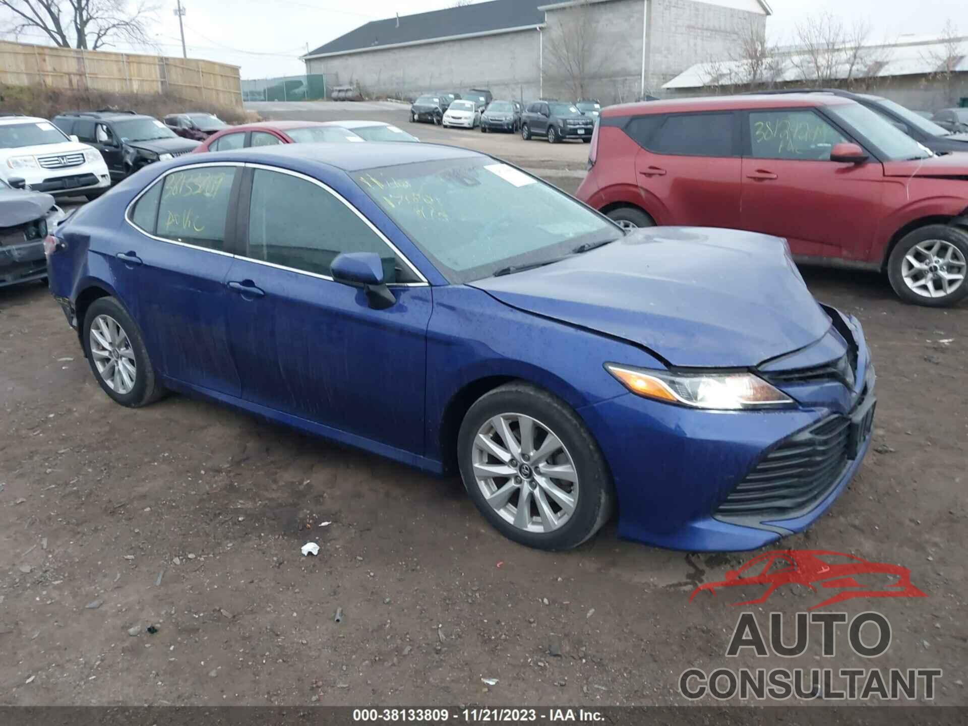 TOYOTA CAMRY 2018 - 4T1B11HKXJU573673