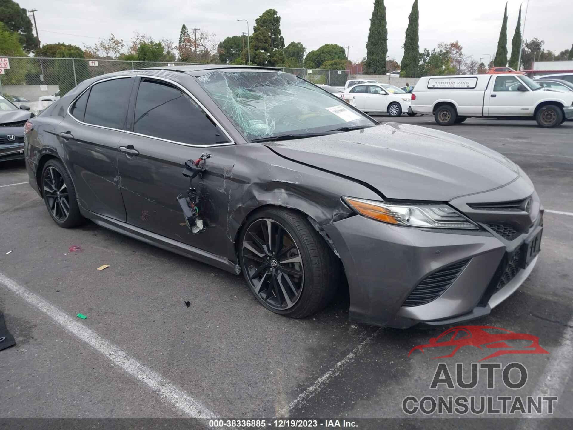 TOYOTA CAMRY 2018 - 4T1BZ1HK0JU503690