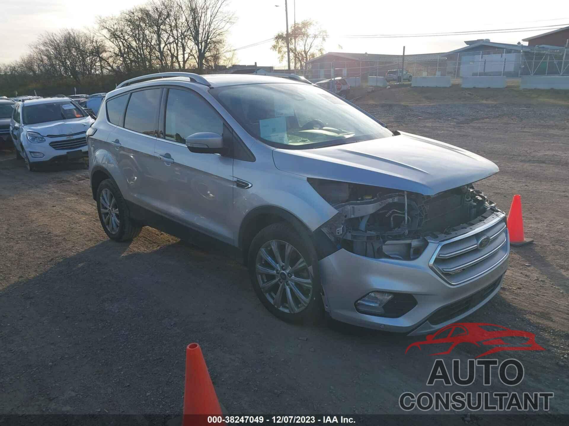 FORD ESCAPE 2018 - 1FMCU0J99JUD57486