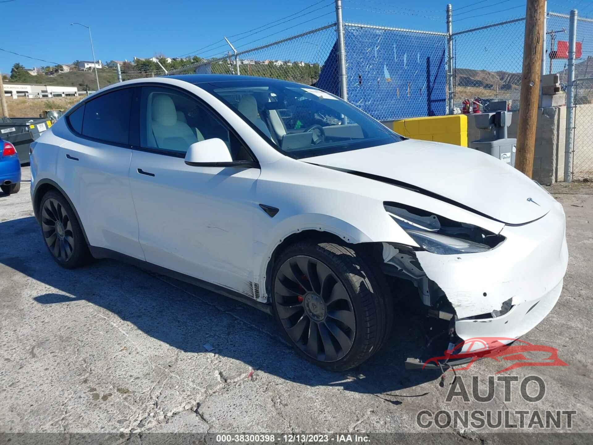 TESLA MODEL Y 2020 - 5YJYGDEF5LF017806