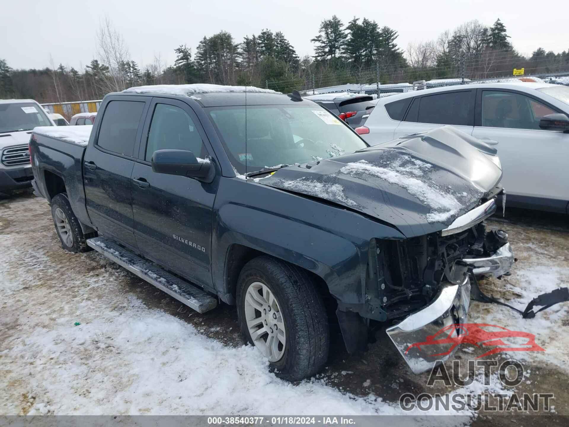 CHEVROLET SILVERADO 1500 2018 - 3GCUKREC6JG170119