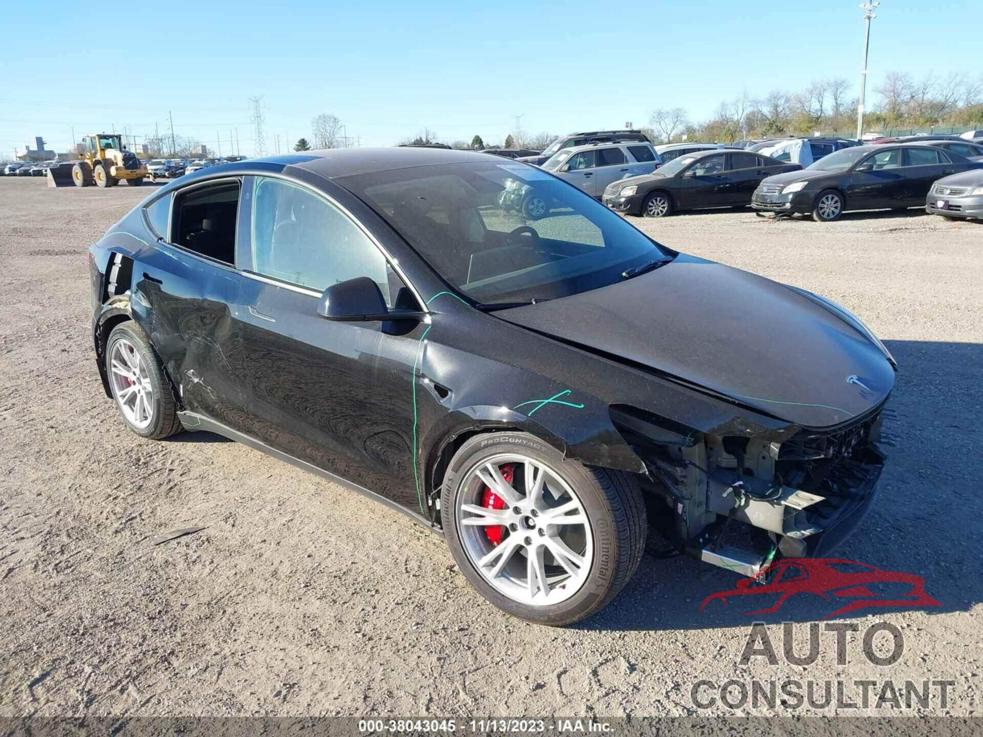 TESLA MODEL Y 2023 - 7SAYGDEE7PF686756