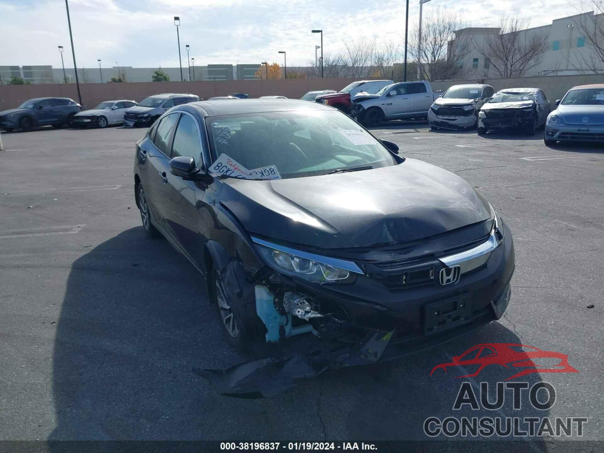 HONDA CIVIC 2018 - 19XFC2F75JE205257