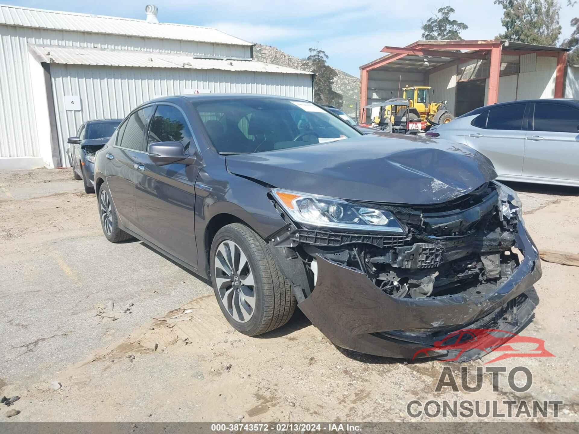 HONDA ACCORD 2017 - JHMCR6F32HC005913