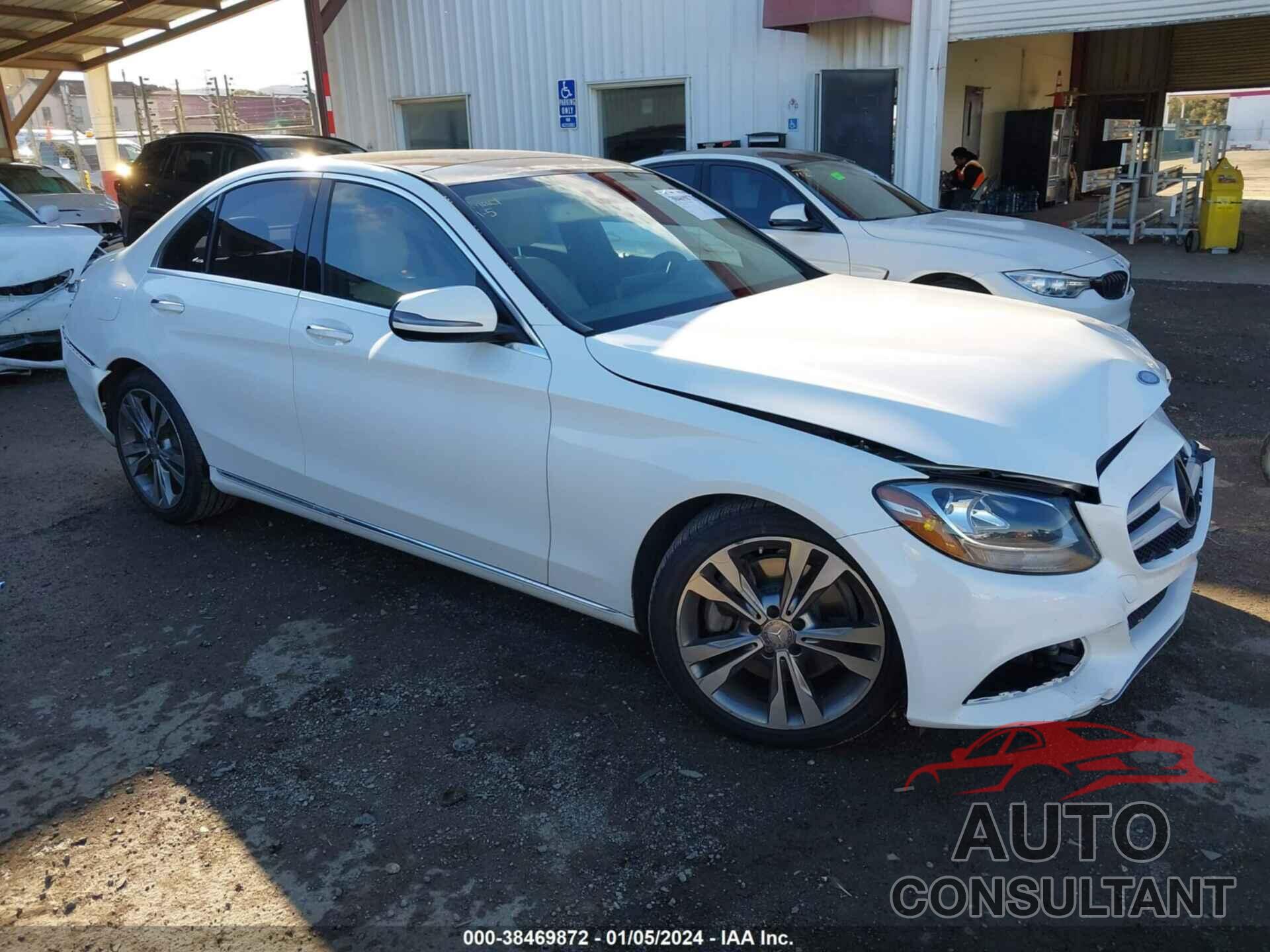 MERCEDES-BENZ C 300 2016 - 55SWF4JB1GU126572