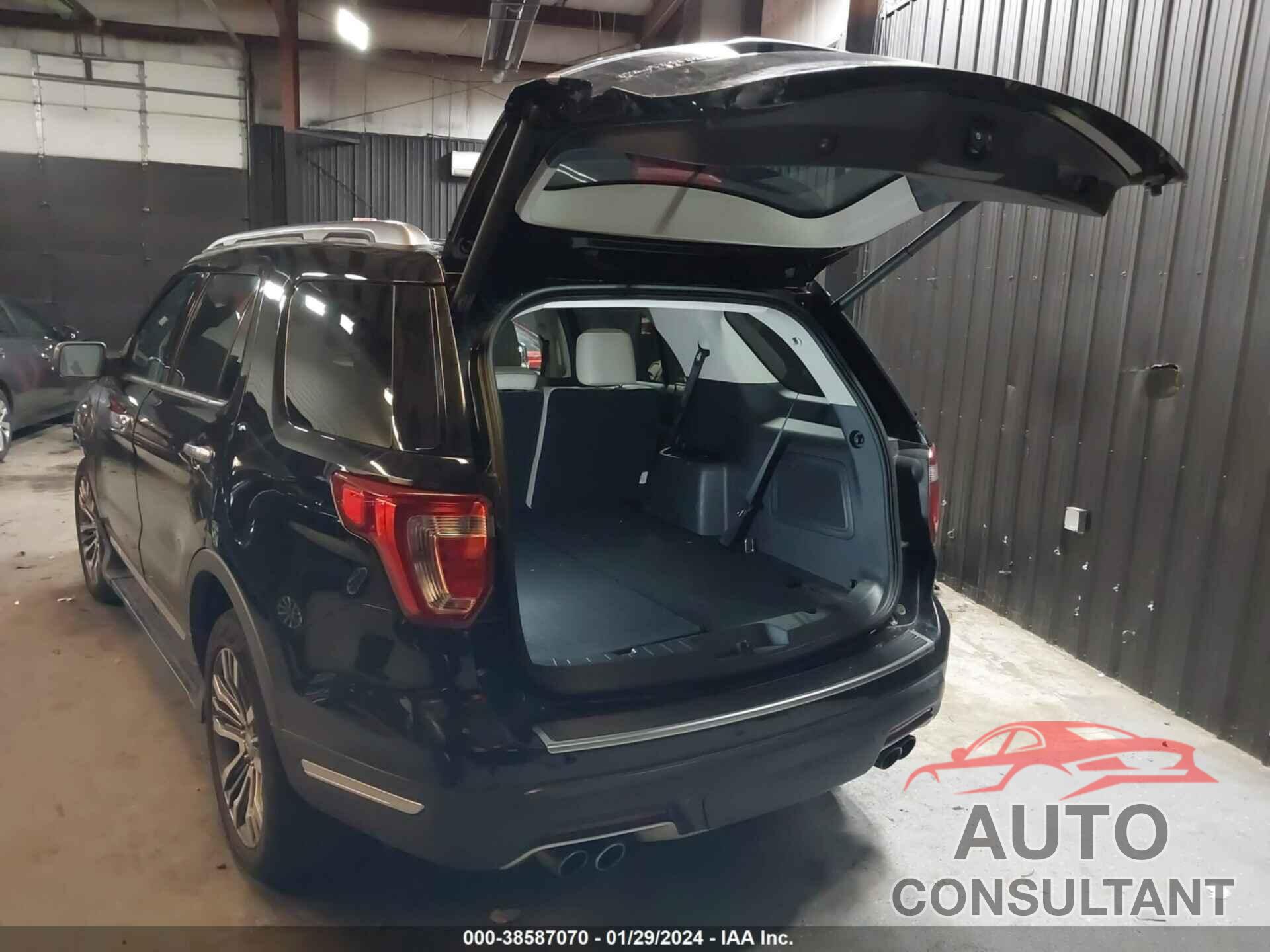 FORD EXPLORER 2018 - 1FM5K8HT0JGC11037