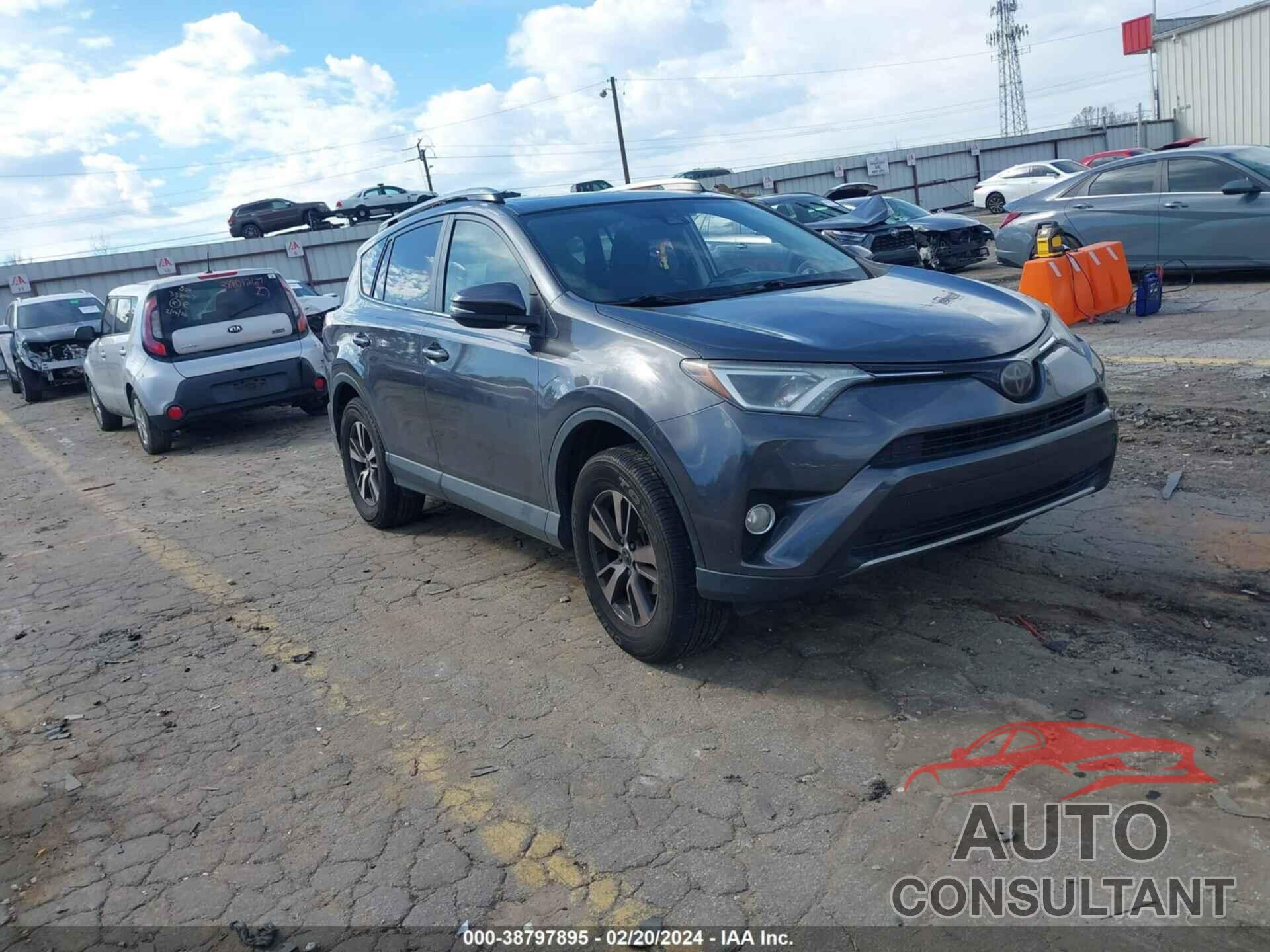 TOYOTA RAV4 2018 - JTMWFREV6JJ174314