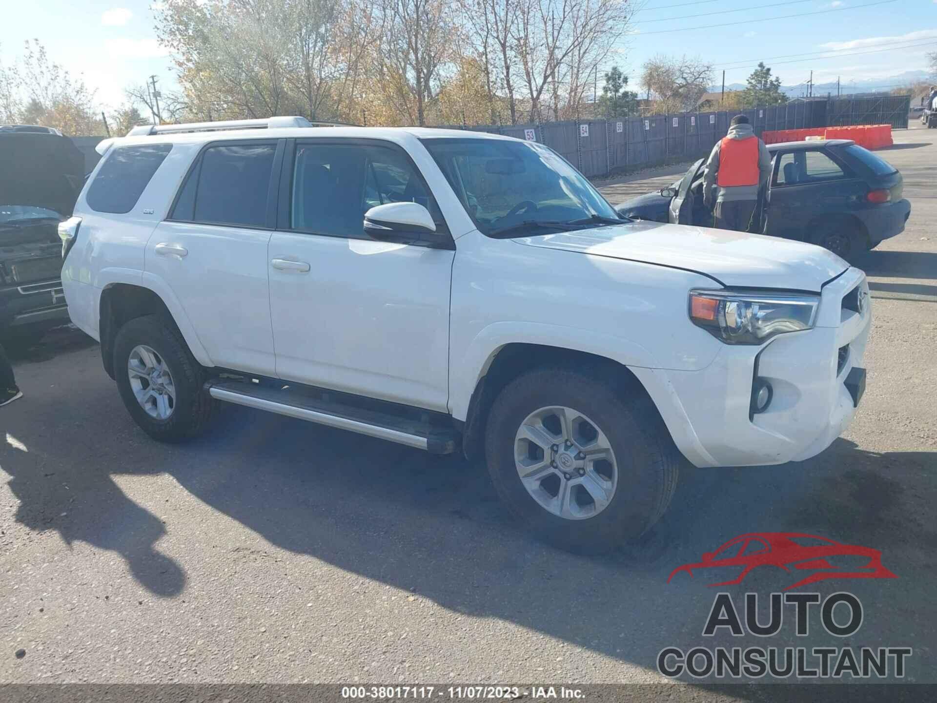 TOYOTA 4RUNNER 2018 - JTEBU5JR8J5532331