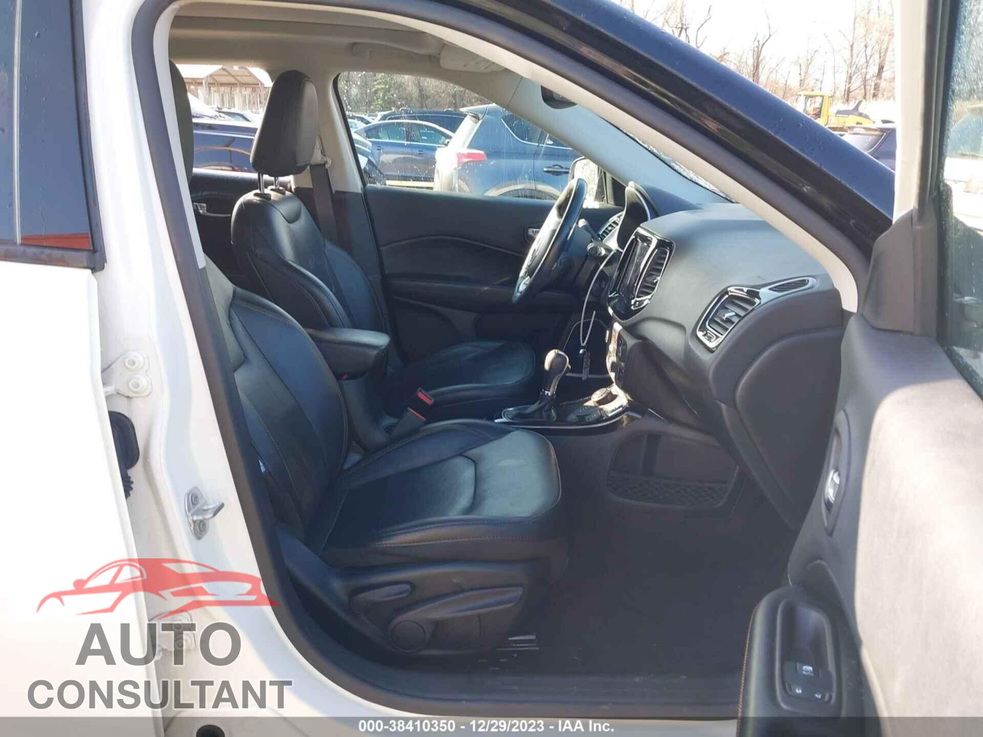 JEEP COMPASS 2019 - 3C4NJDCB1KT792009