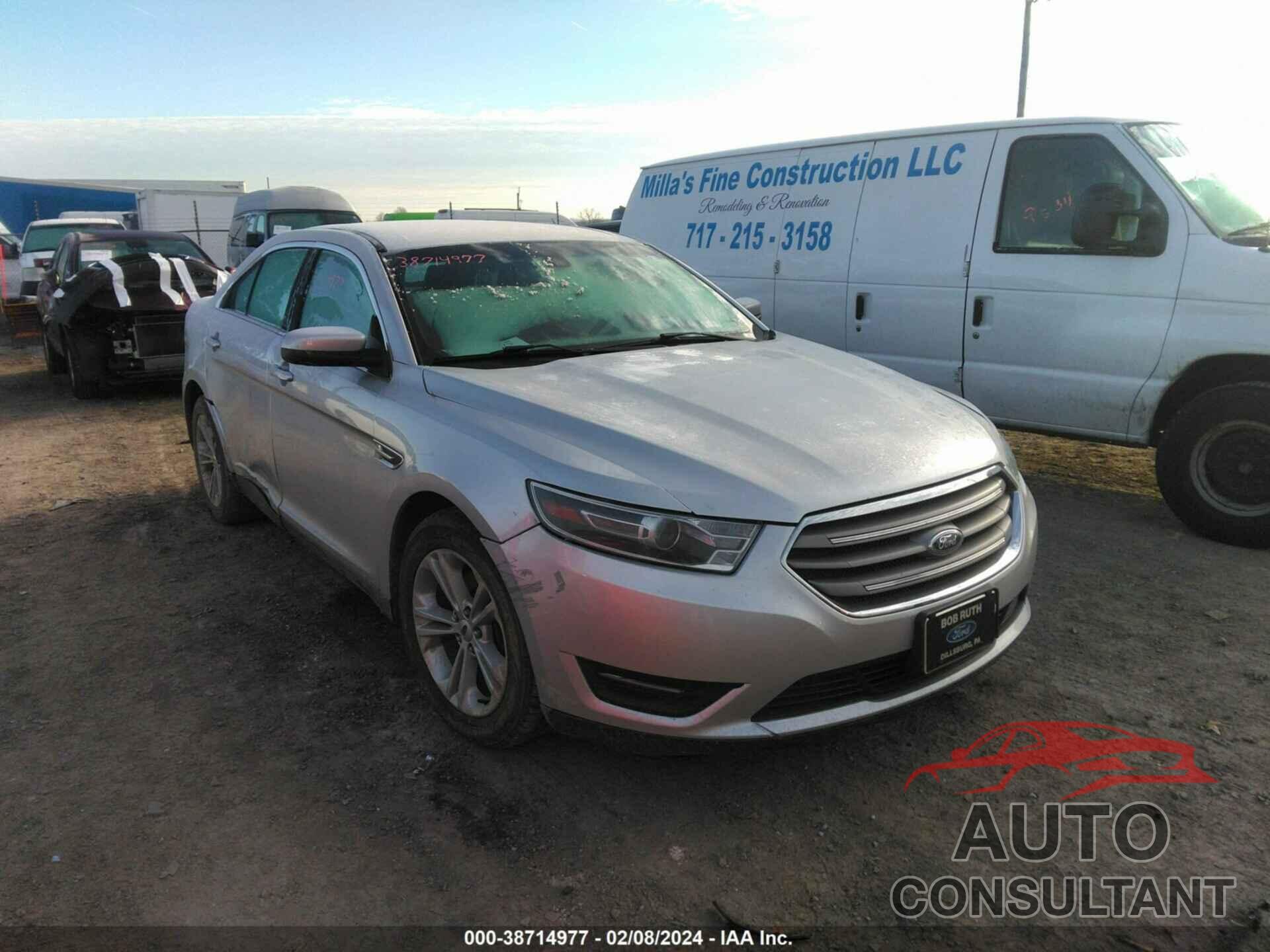 FORD TAURUS 2018 - 1FAHP2E85JG116978