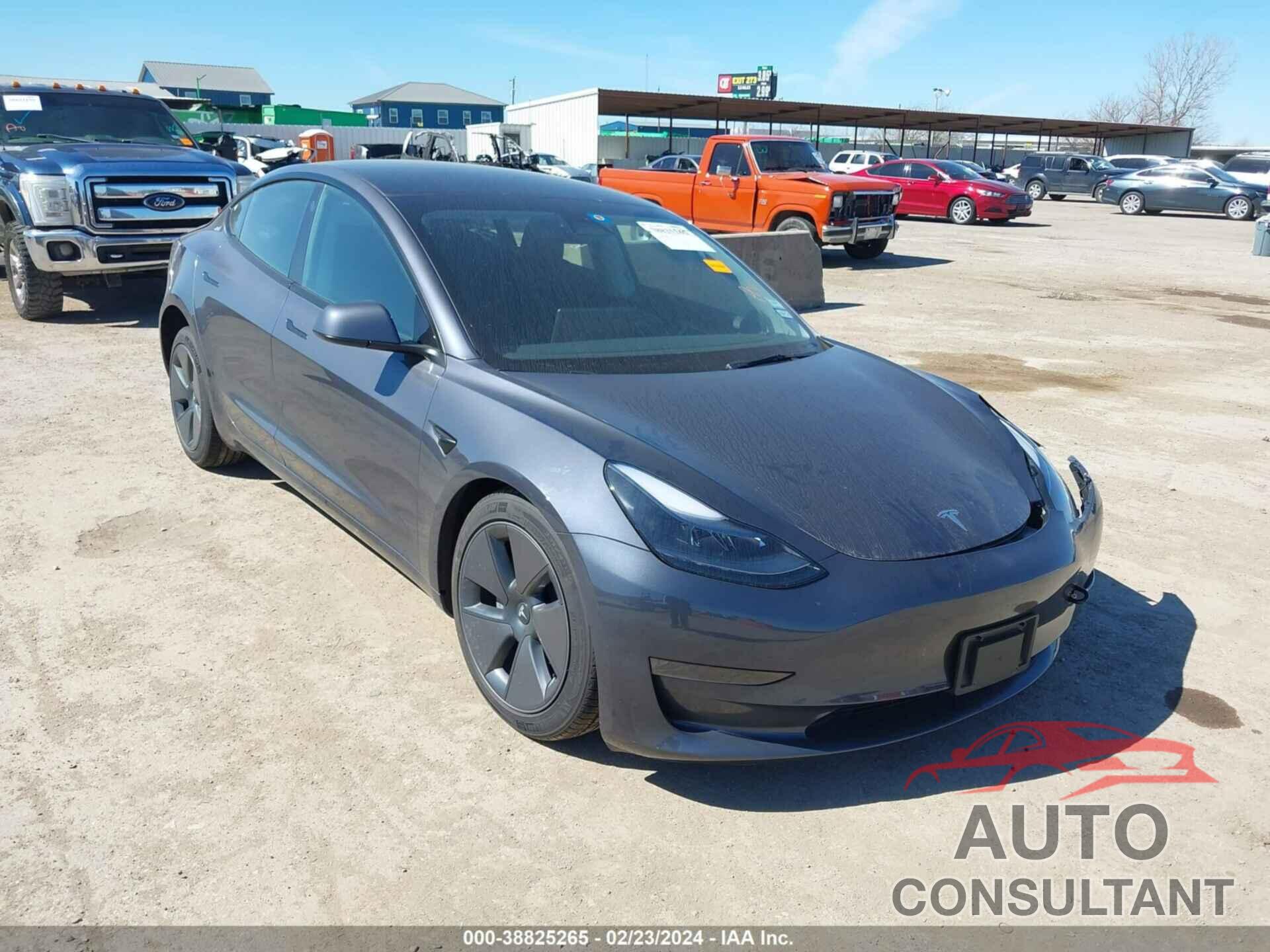 TESLA MODEL 3 2023 - 5YJ3E1EAXPF656403