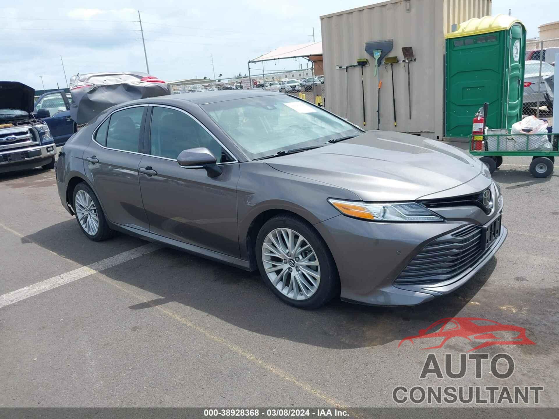 TOYOTA CAMRY 2018 - 4T1BZ1HK3JU010554