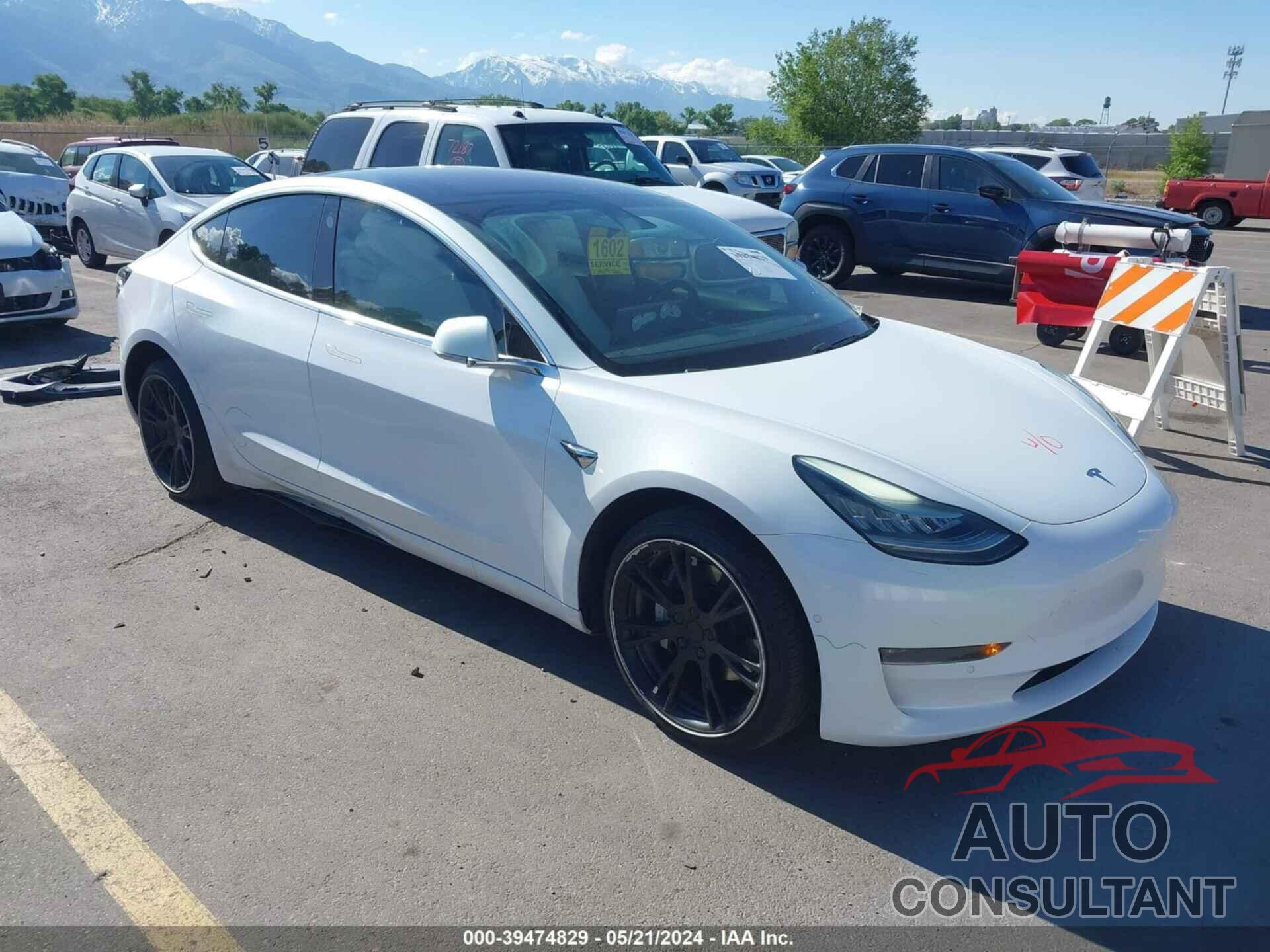 TESLA MODEL 3 2018 - 5YJ3E1EB0JF086458