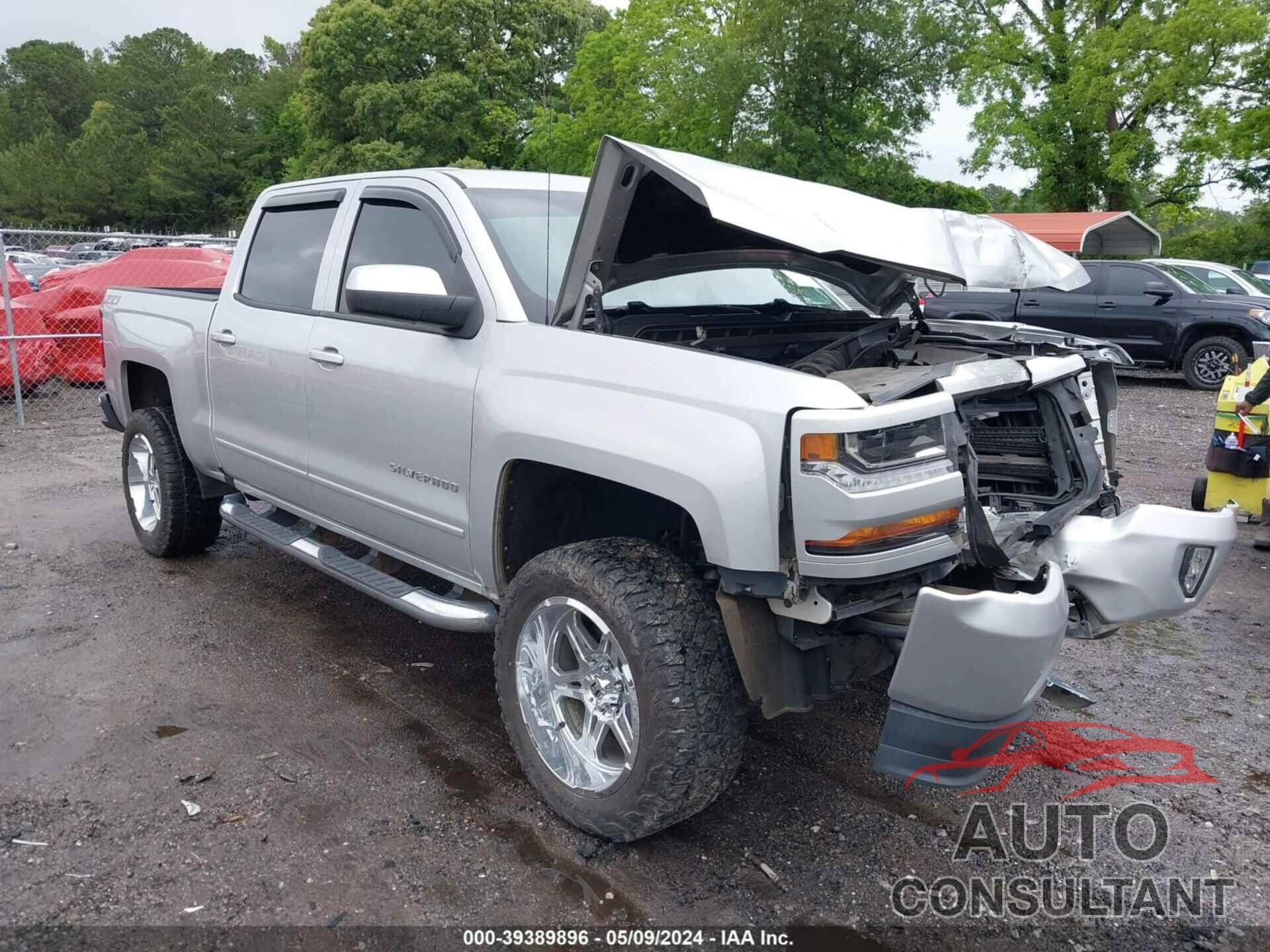 CHEVROLET SILVERADO 1500 2018 - 3GCUKREC4JG348478