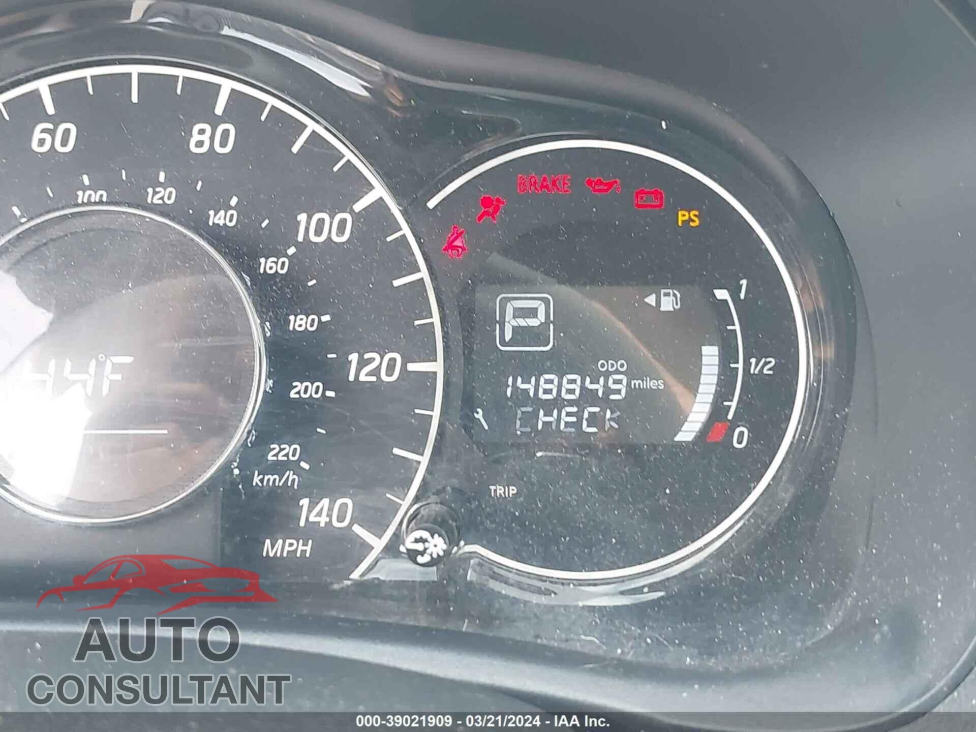 NISSAN VERSA NOTE 2017 - 3N1CE2CP3HL366491