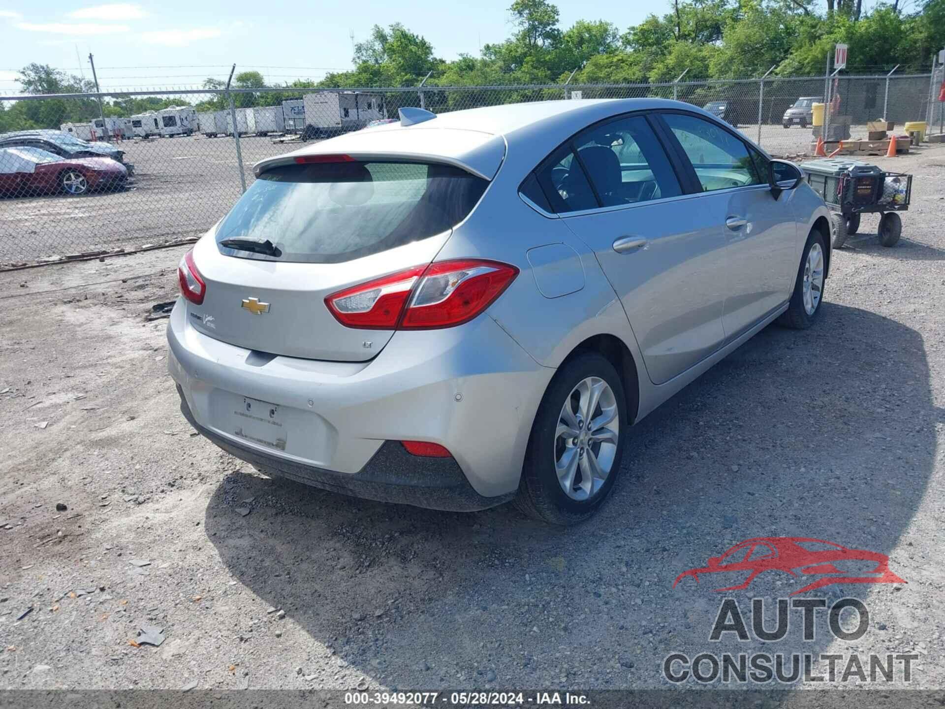 CHEVROLET CRUZE 2019 - 3G1BE6SM4KS570374