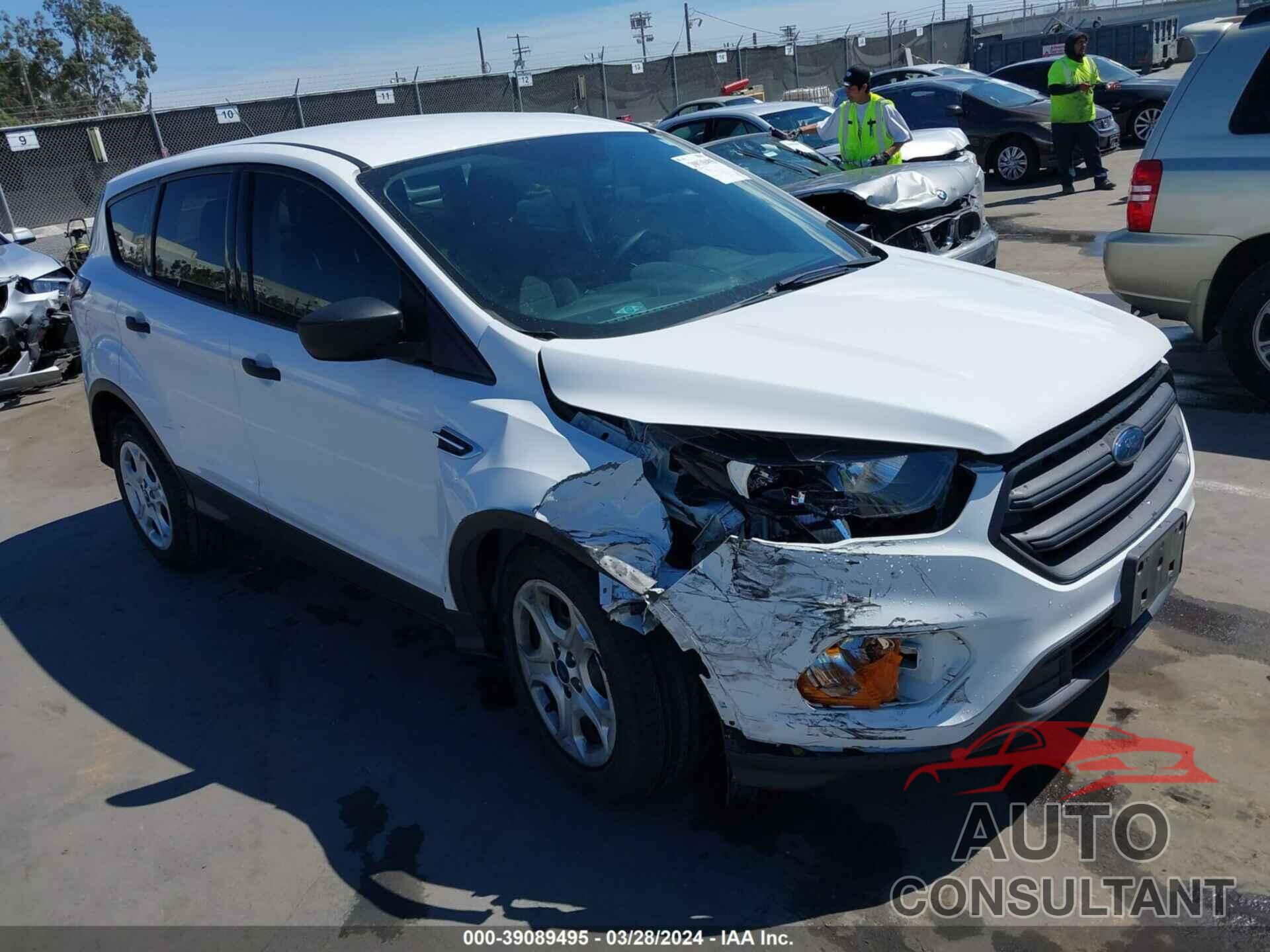 FORD ESCAPE 2018 - 1FMCU0F76JUC94998