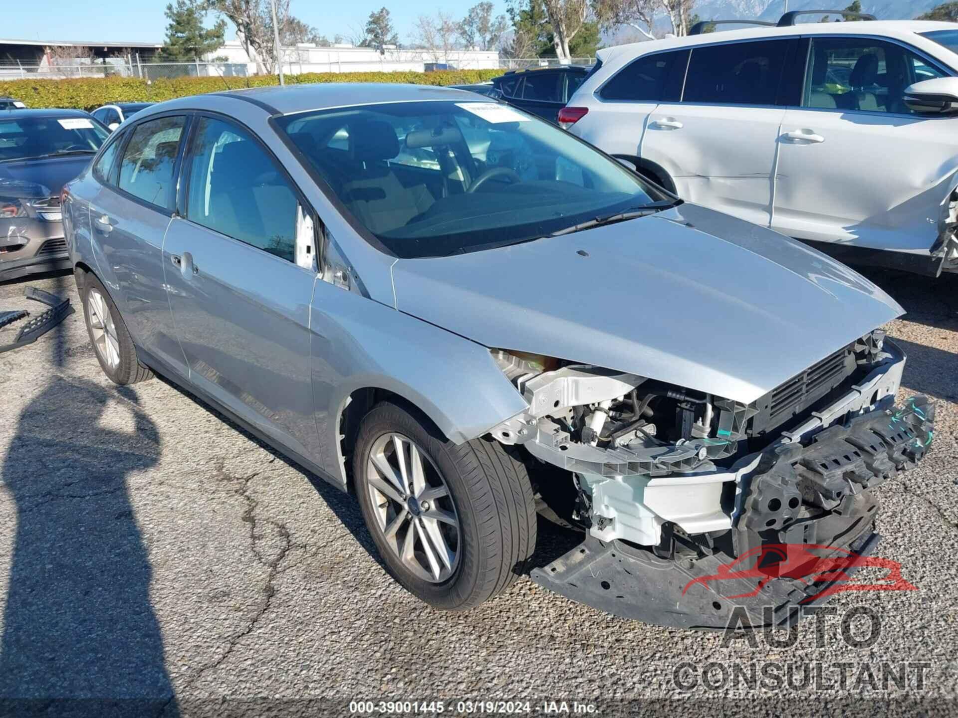 FORD FOCUS 2018 - 1FADP3FE3JL313079