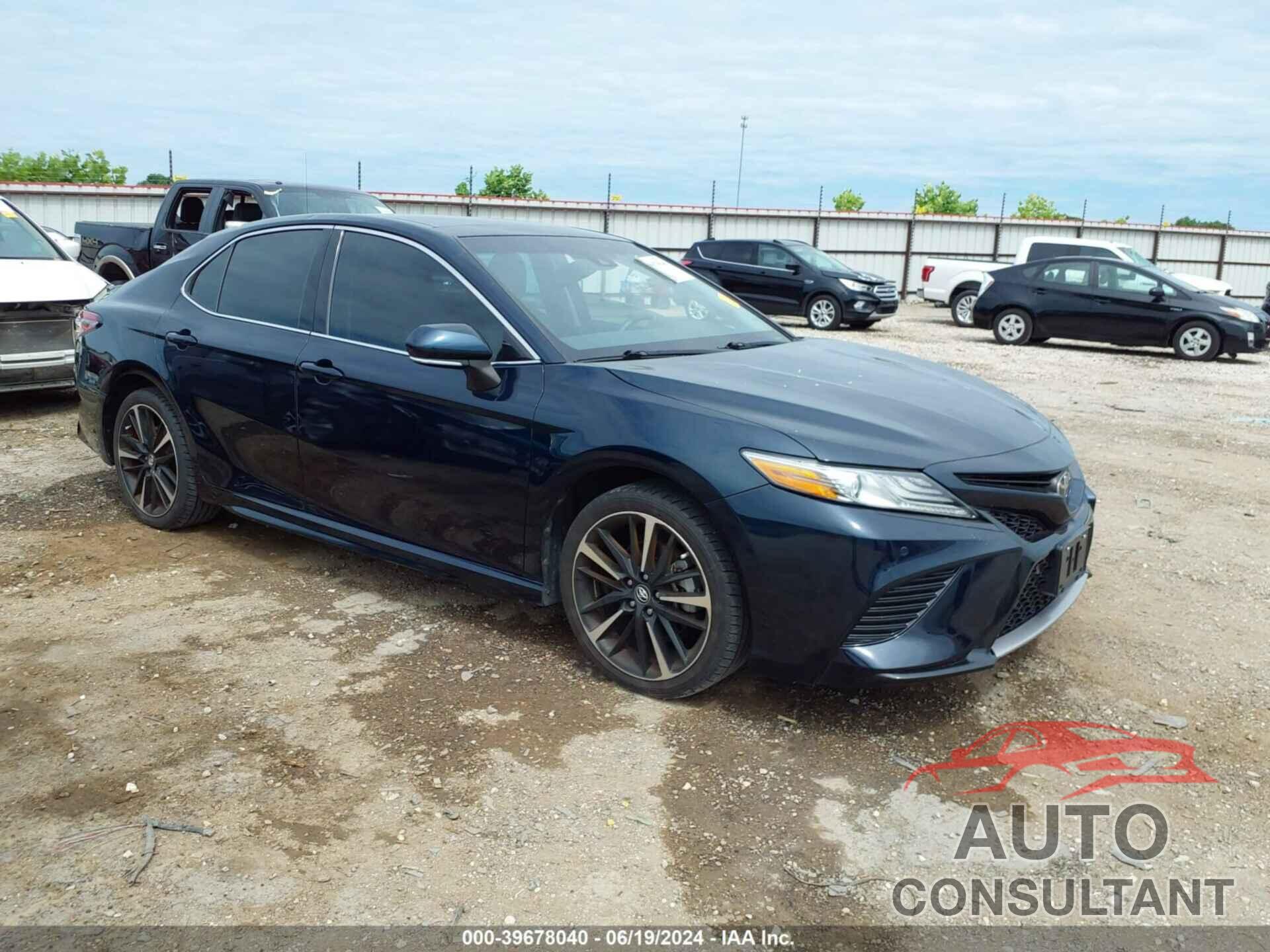 TOYOTA CAMRY 2018 - 4T1B61HK9JU636442