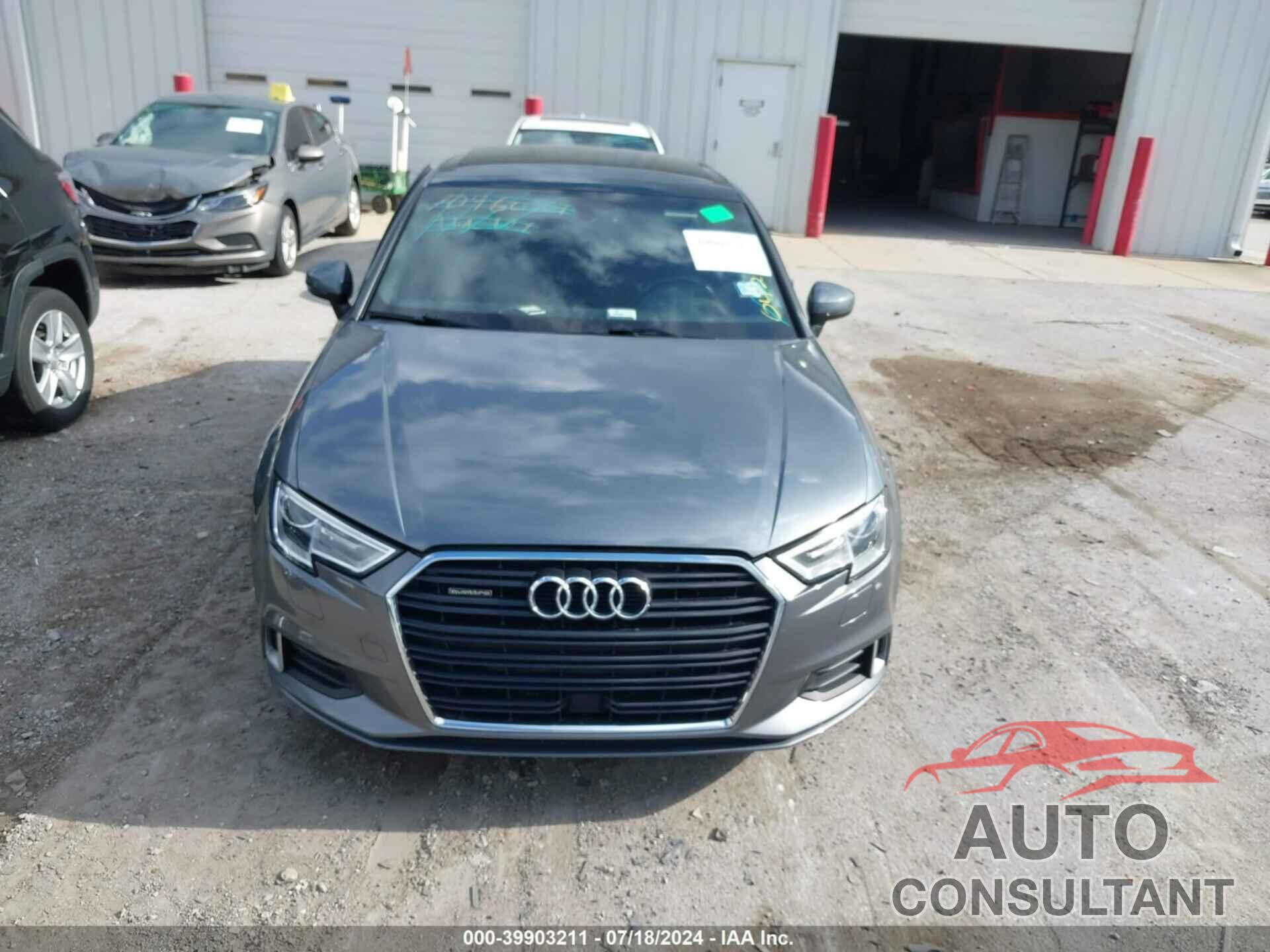 AUDI A3 2017 - WAUB8GFF6H1006555