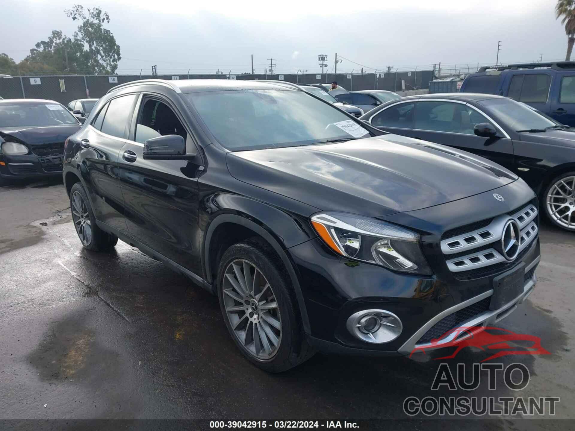 MERCEDES-BENZ GLA 250 2018 - WDCTG4EB8JJ480384