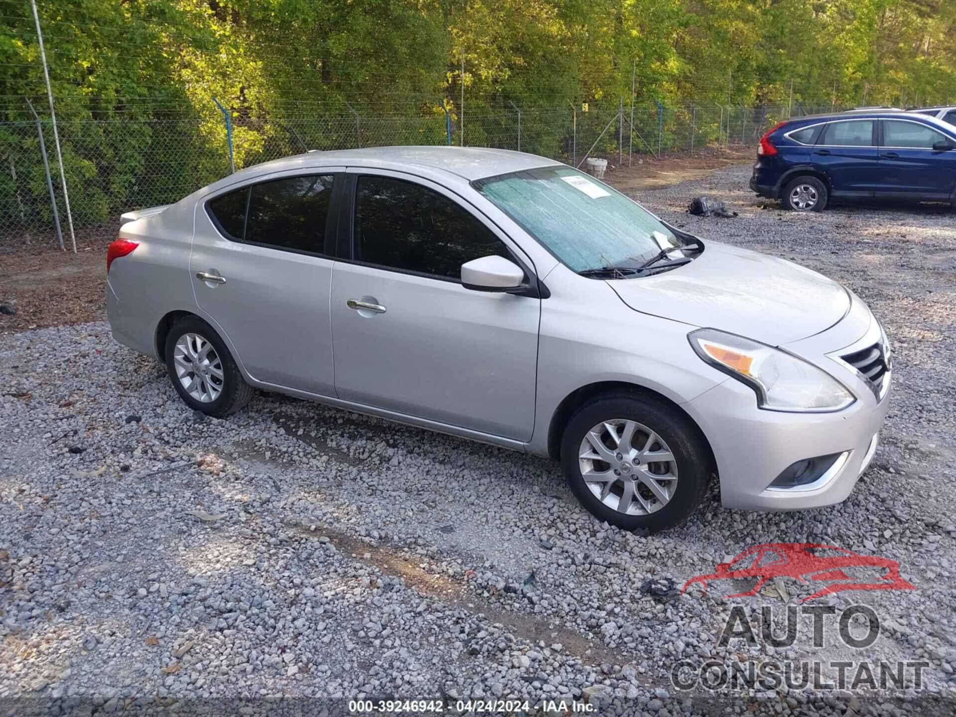 NISSAN VERSA 2018 - 3N1CN7AP6JL842674