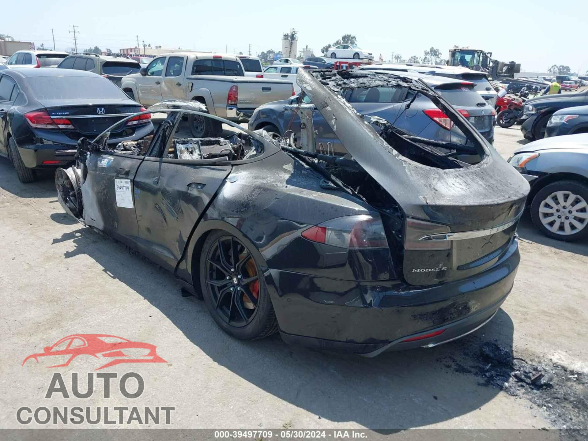 TESLA MODEL S 2016 - 5YJSA1E43GF132477