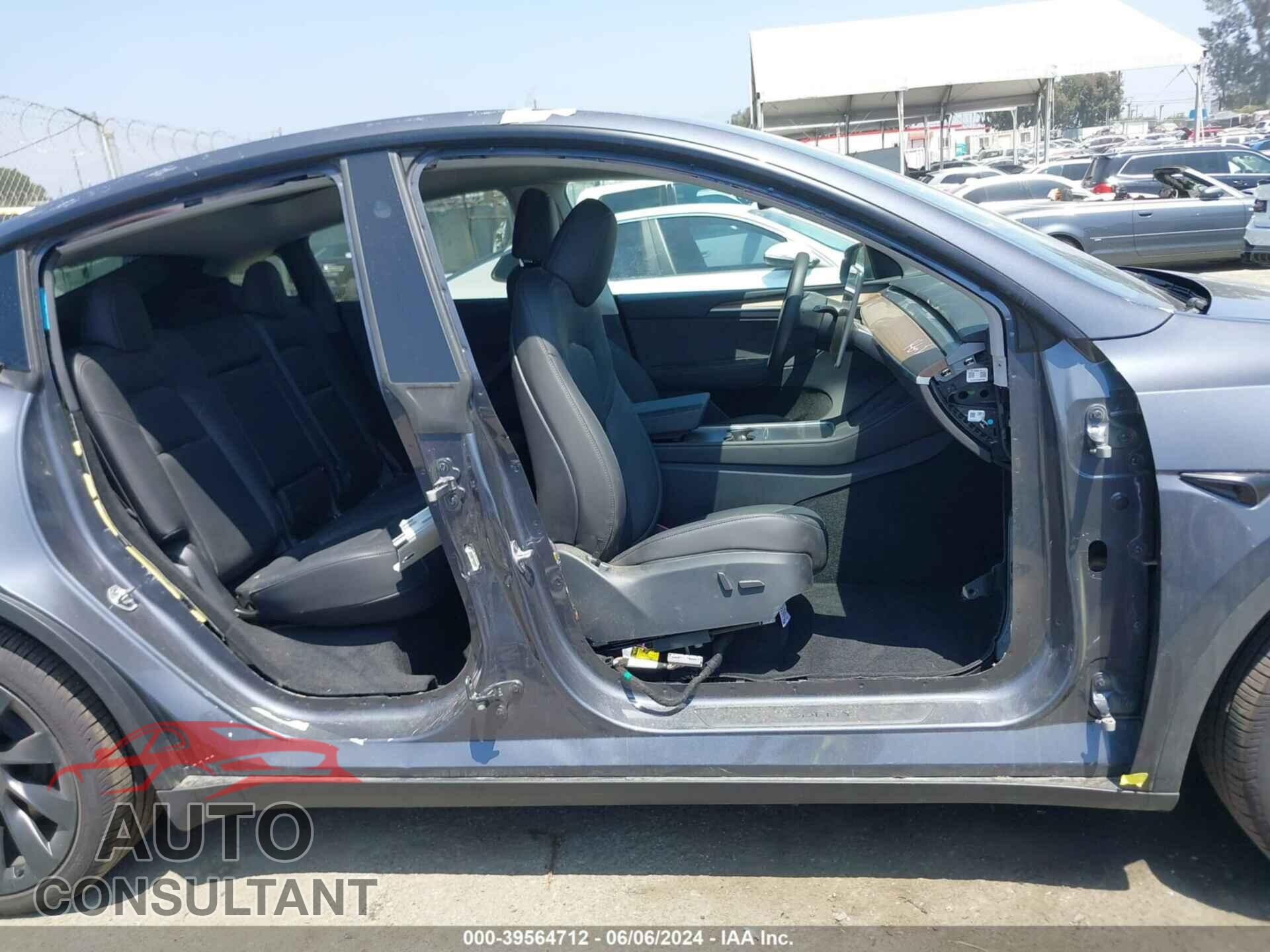 TESLA MODEL Y 2023 - 7SAYGDEE2PF910029