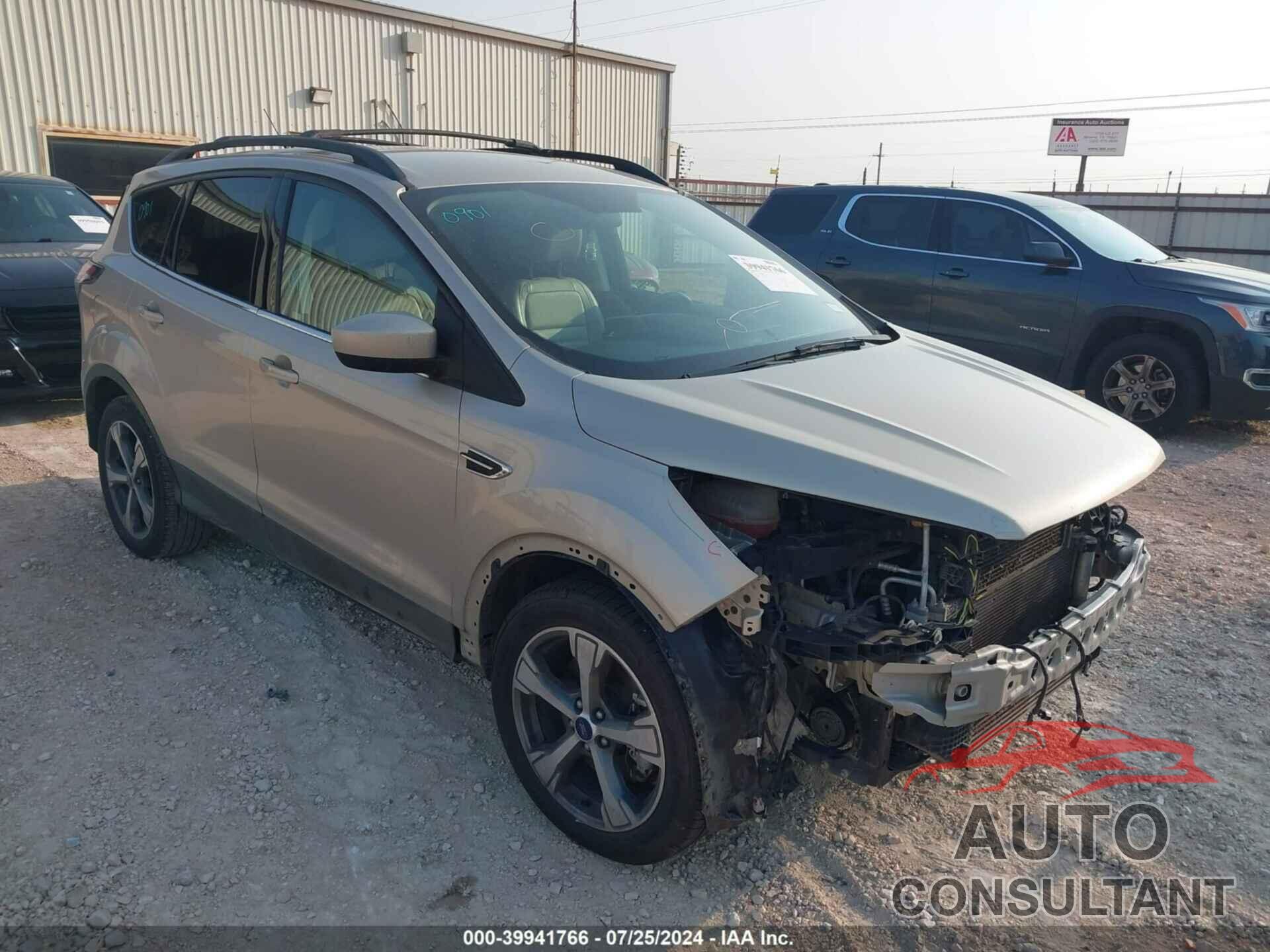 FORD ESCAPE 2017 - 1FMCU0G90HUA49592