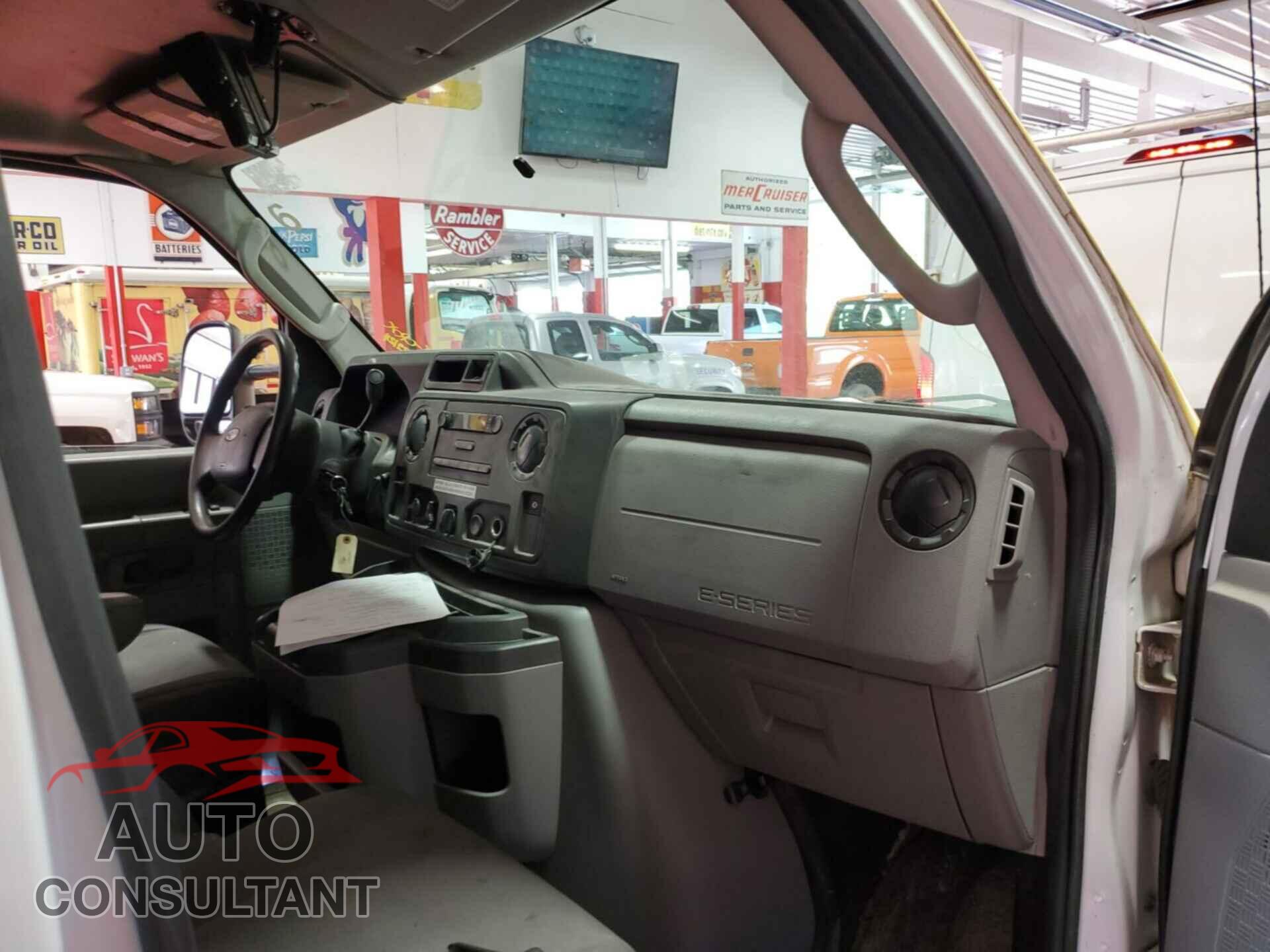 FORD ECONOLINE 2017 - 1FDXE4FS4HDC68646