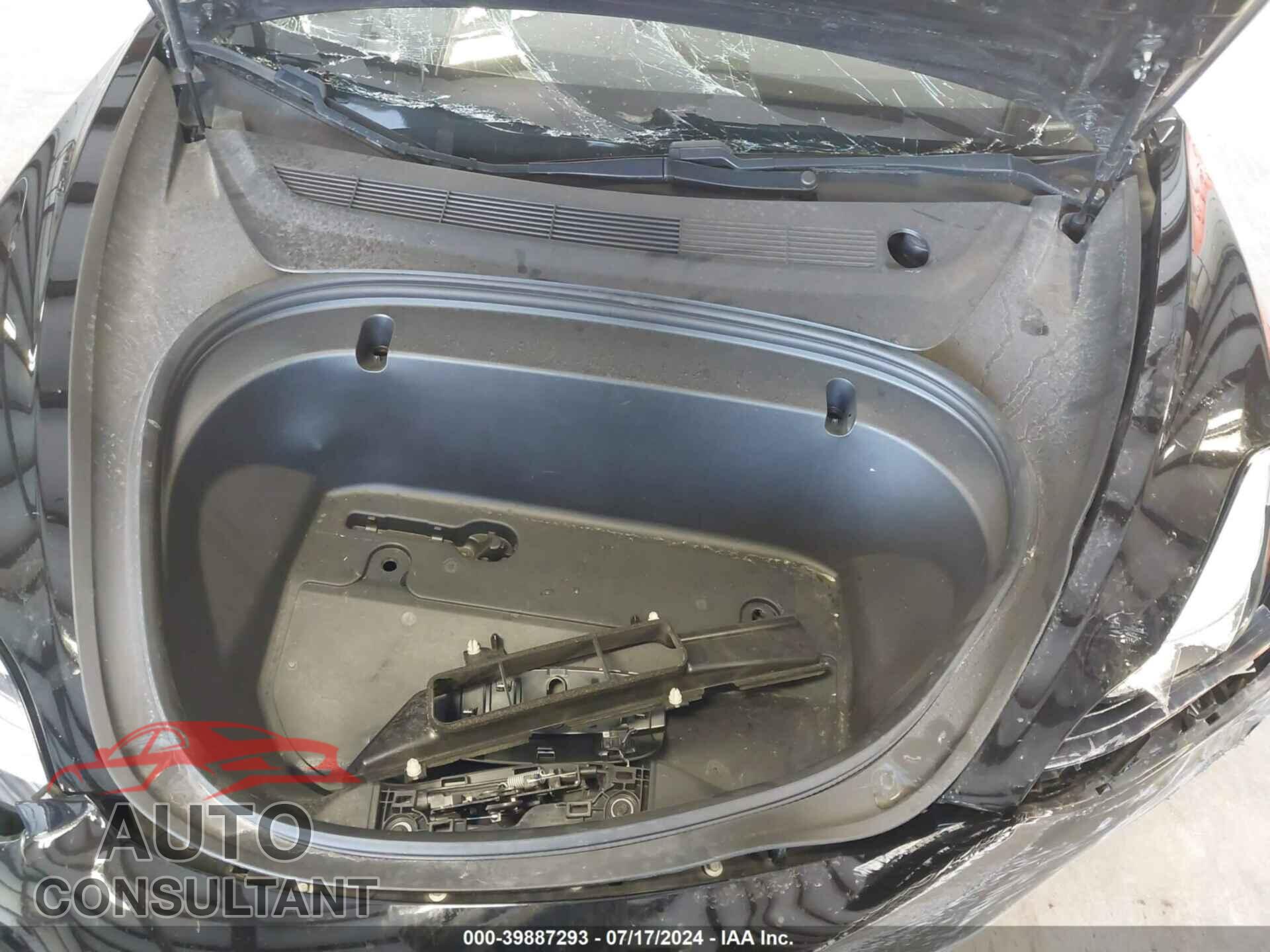TESLA MODEL 3 2020 - 5YJ3E1EAXLF740635