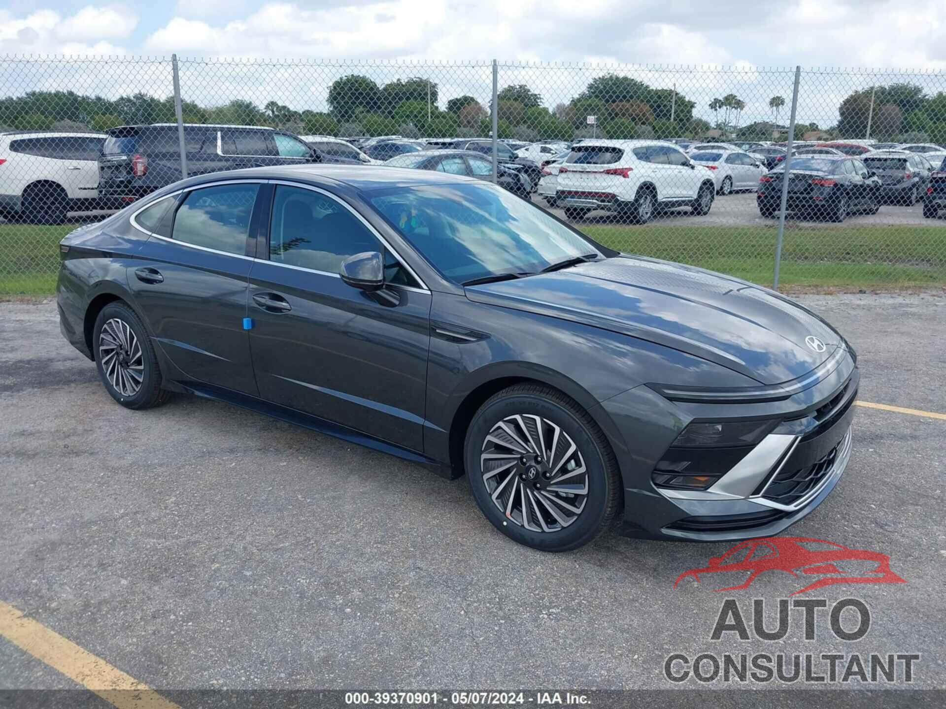 HYUNDAI SONATA 2024 - KMHL34JJ8RA089032