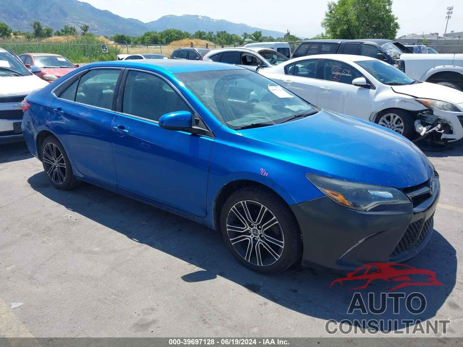 TOYOTA CAMRY 2016 - 4T1BF1FK3GU557490
