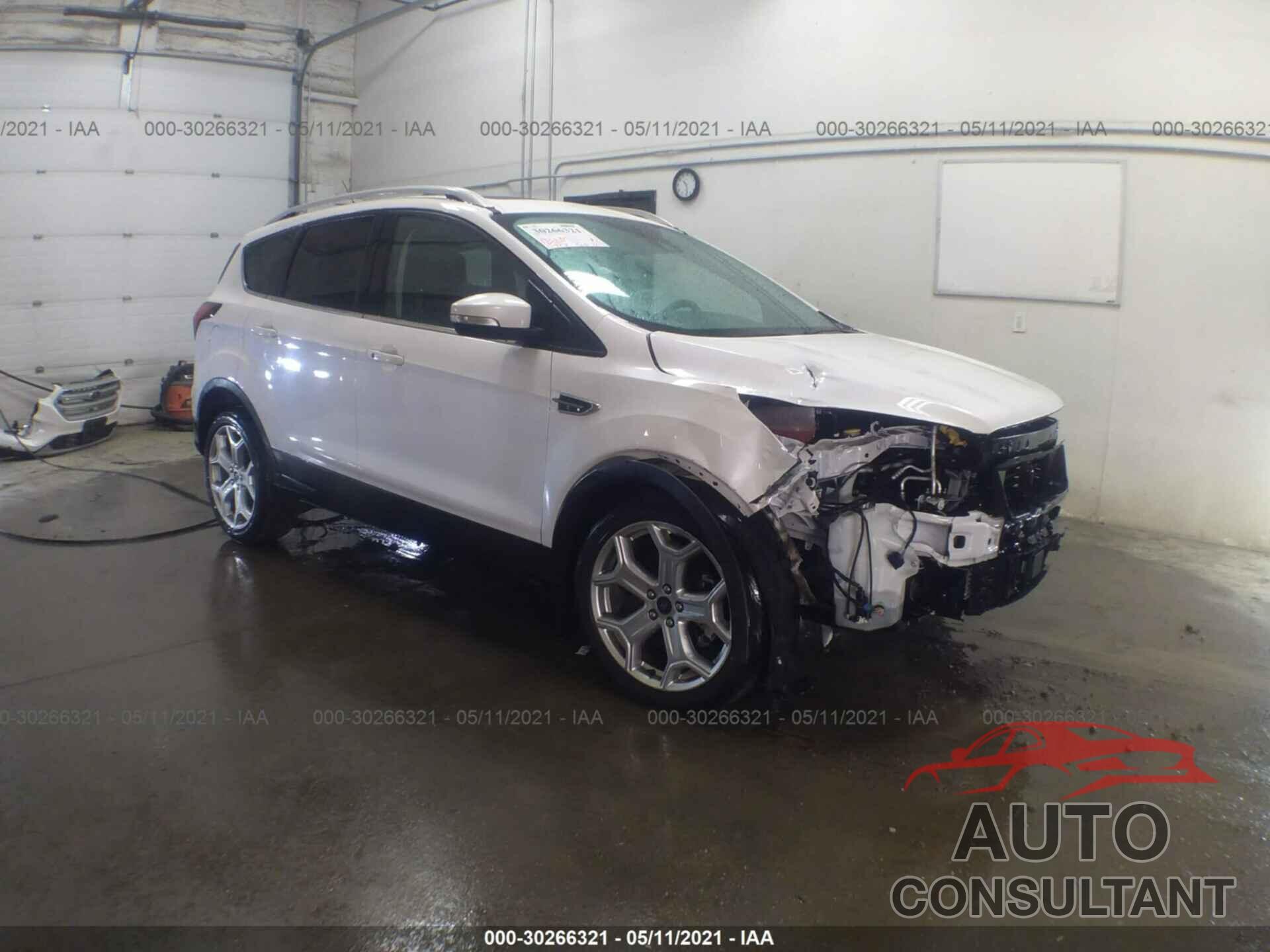 FORD ESCAPE 2019 - 1FMCU9J93KUB65938