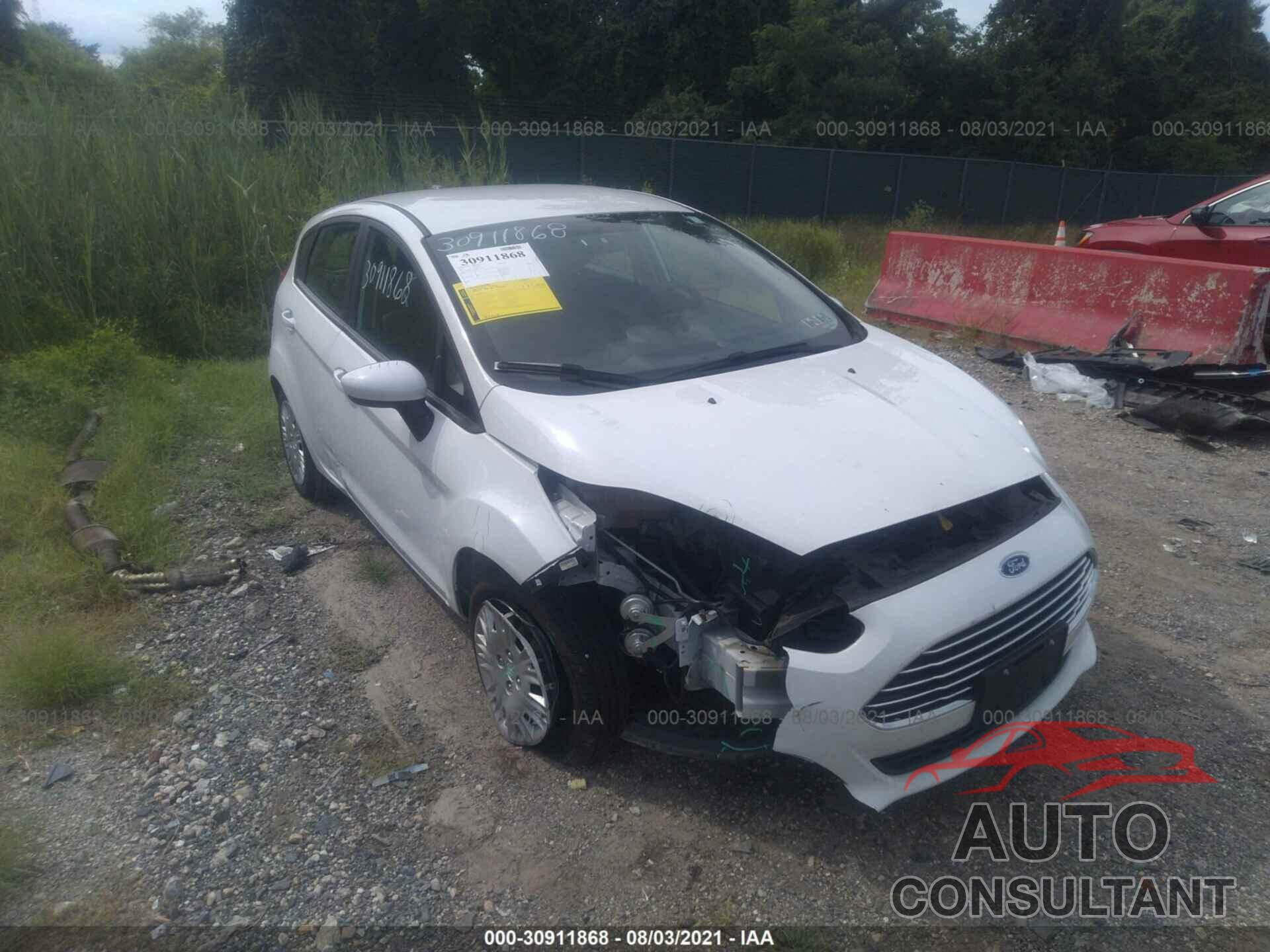 FORD FIESTA 2017 - 3FADP4TJ9HM123299