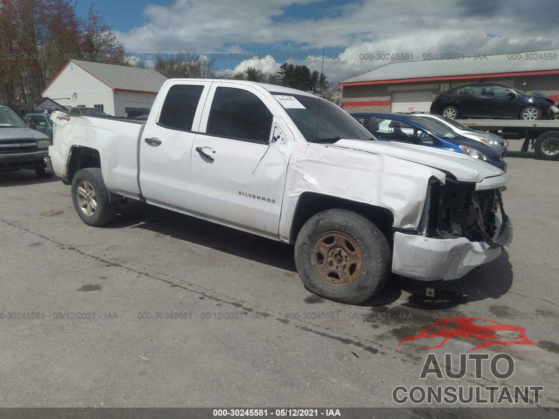 CHEVROLET SILVERADO 1500 2018 - 1GCVKPEC6JZ375237