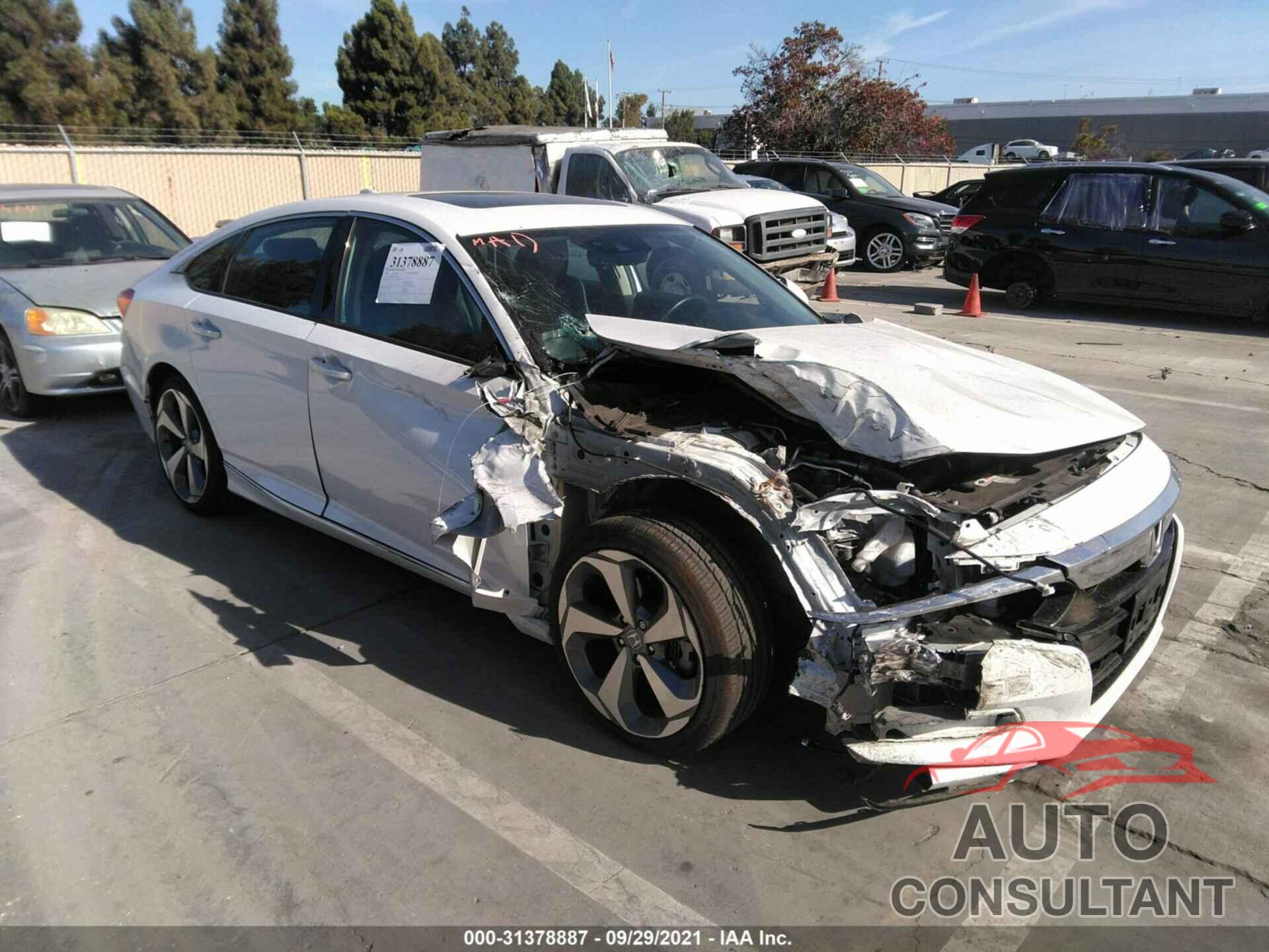 HONDA ACCORD SEDAN 2018 - 1HGCV1F98JA157234