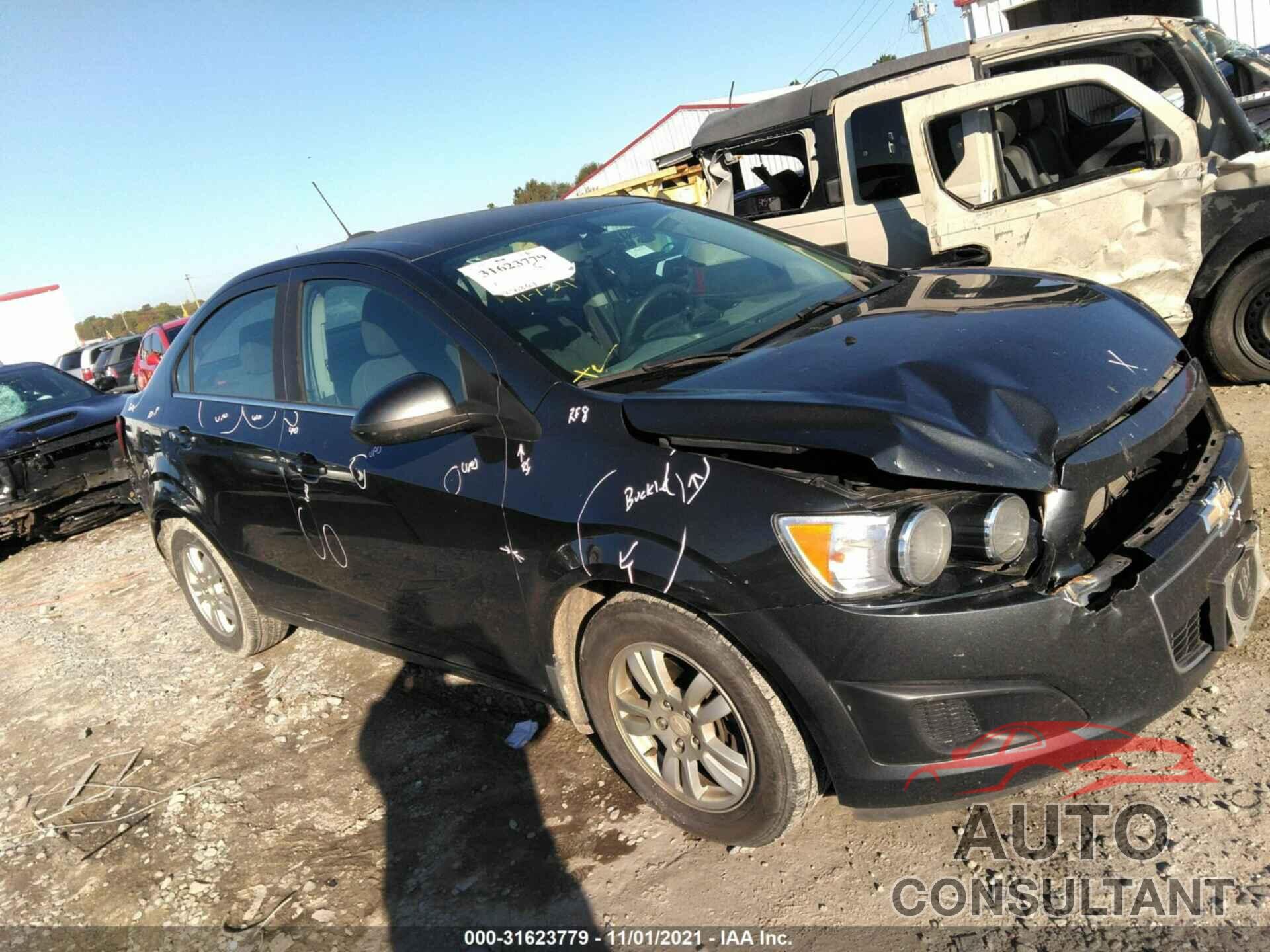CHEVROLET SONIC 2016 - 1G1JC5SH2G4169766
