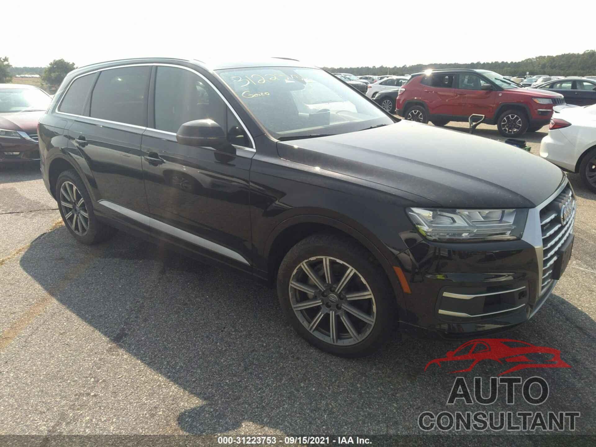 AUDI Q7 2018 - WA1LAAF74JD012158