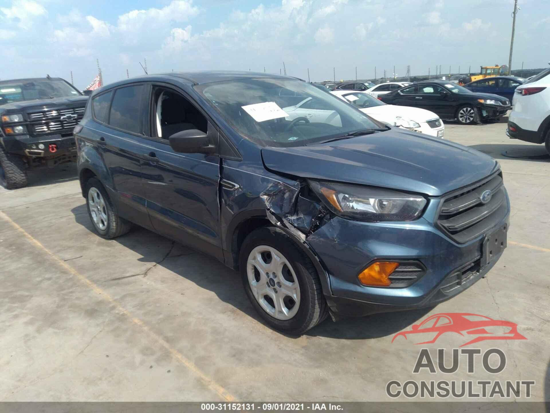 FORD ESCAPE 2018 - 1FMCU0F71JUB83355