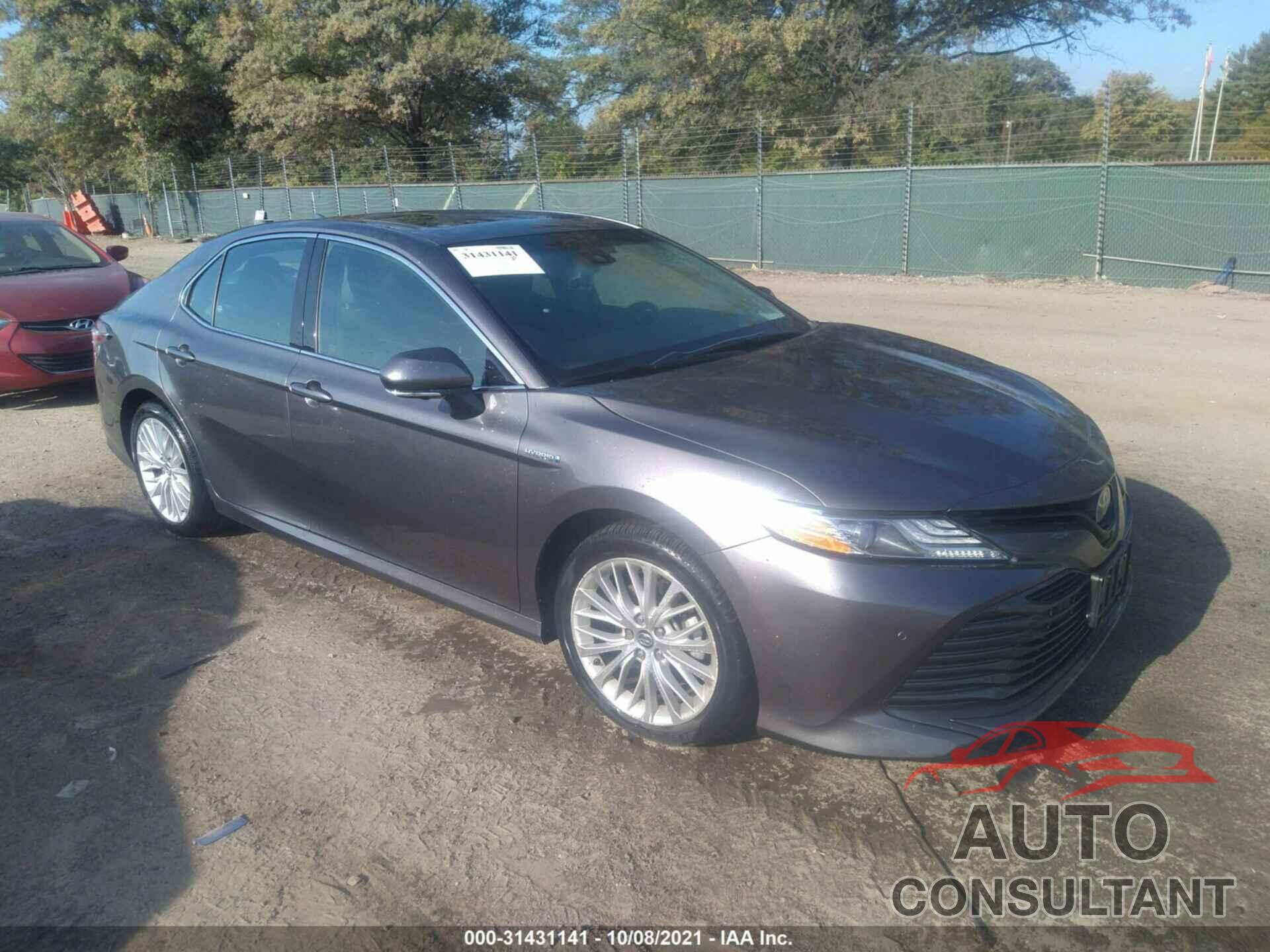 TOYOTA CAMRY 2018 - 4T1B21HK7JU009802