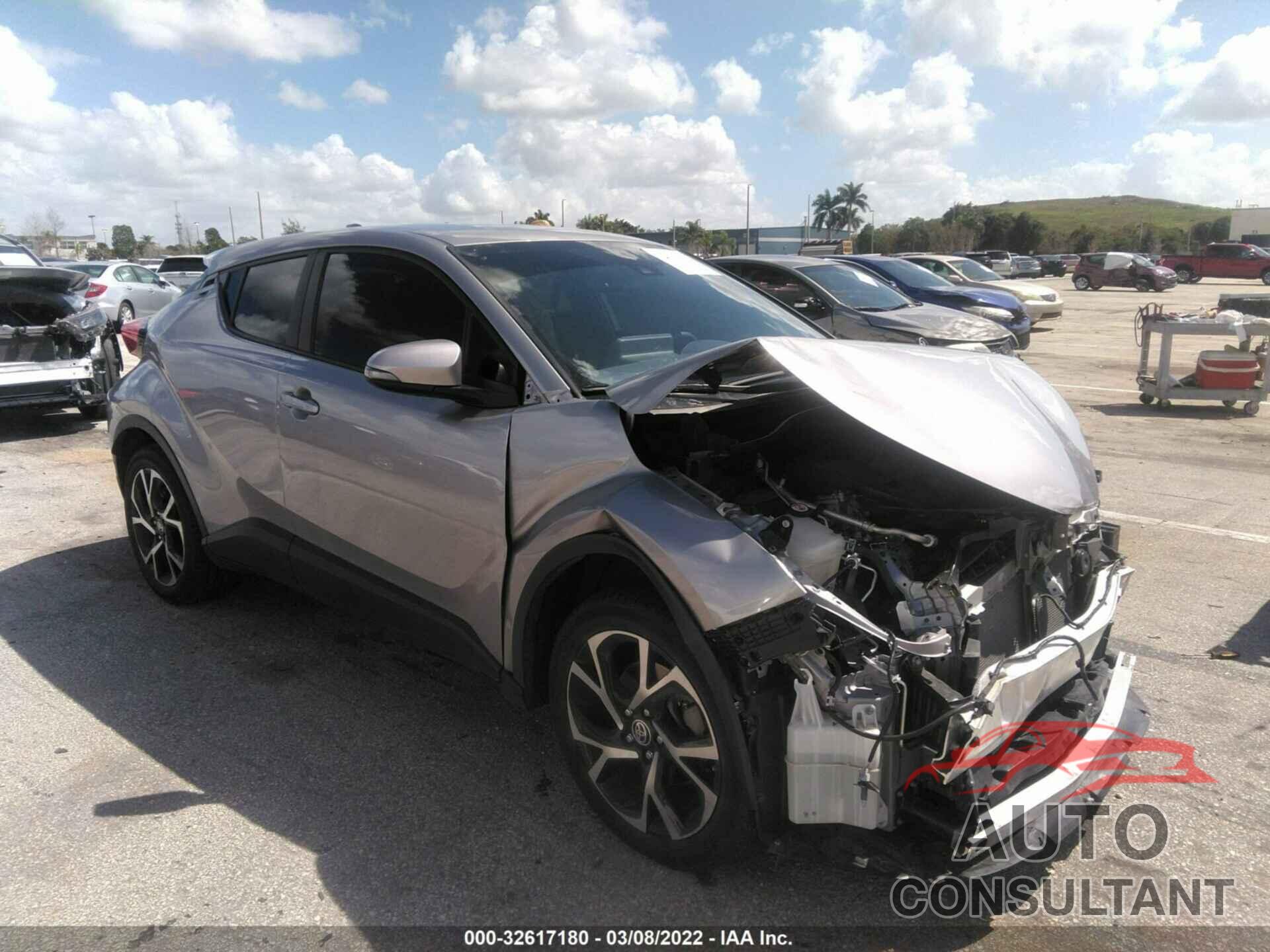 TOYOTA C-HR 2020 - JTNKHMBX2L1084903