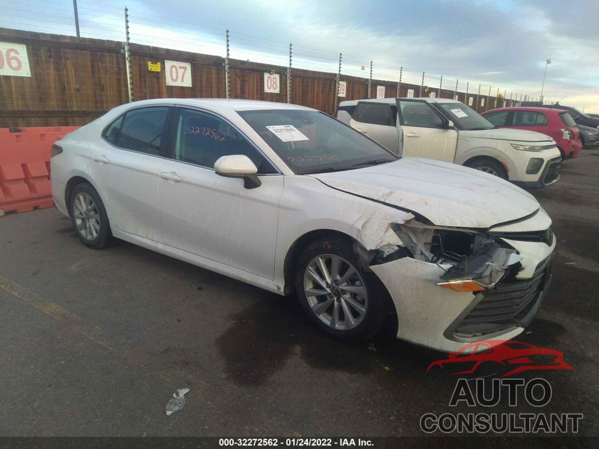 TOYOTA CAMRY 2021 - 4T1C11AK2MU589529